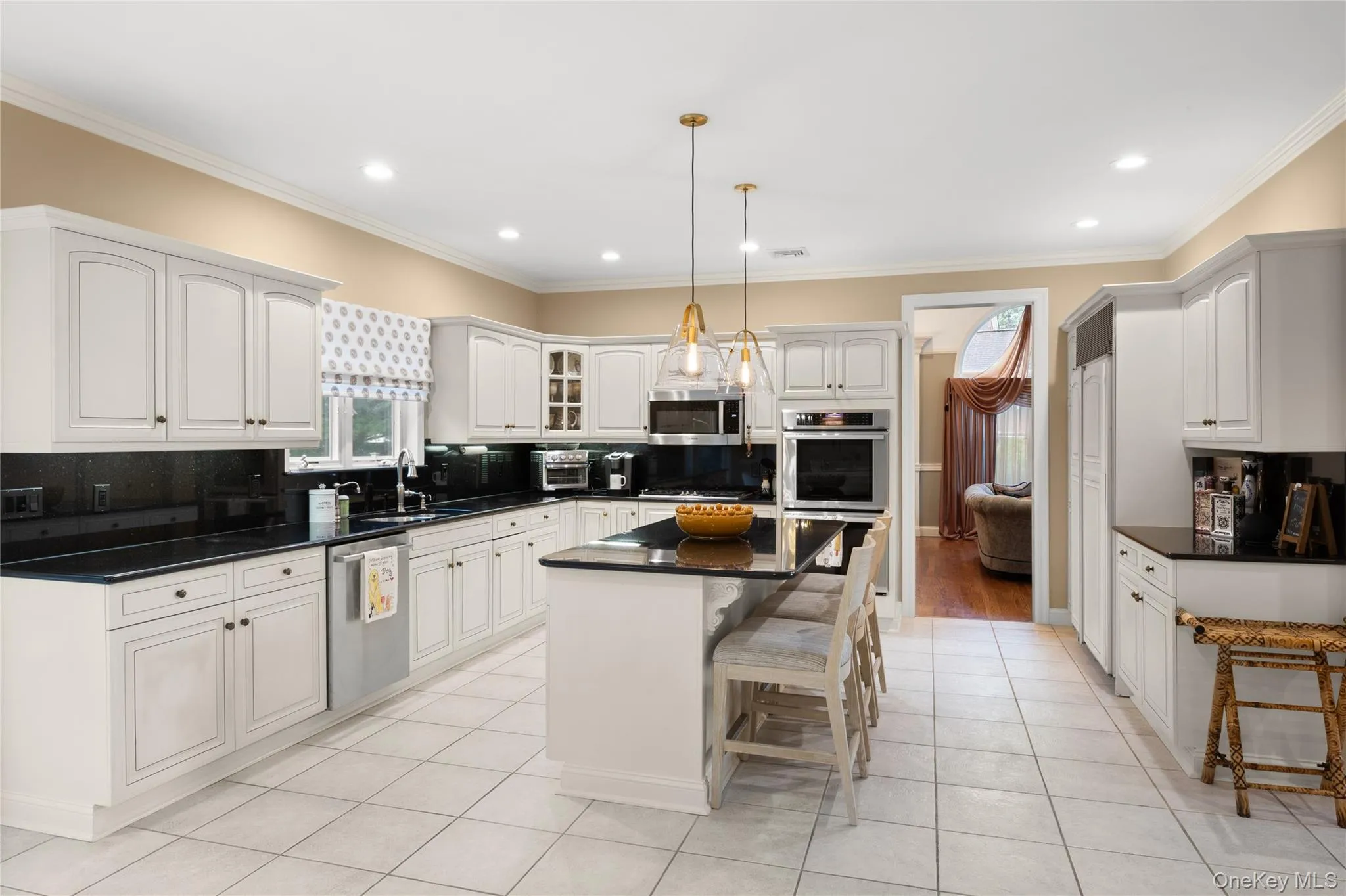 56 Sage Hollow Court, Huntington, NY, 5 Bedrooms Bedrooms, 11 Rooms Rooms,3 BathroomsBathrooms,Residential,For Rent,Sage Hollow,0,KEY1016233 56 Sage Hollow Court, Huntington, NY, 5 Bedrooms Bedrooms, 11 Rooms Rooms,3 BathroomsBathrooms,Residential,For Rent,Sage Hollow,0,KEY1016233