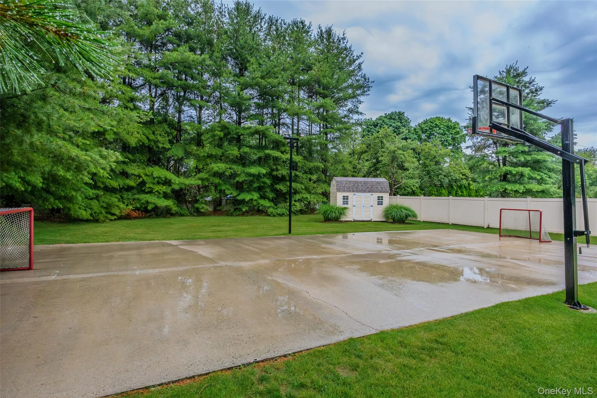 56 Sage Hollow Court, Huntington, NY, 5 Bedrooms Bedrooms, 11 Rooms Rooms,3 BathroomsBathrooms,Residential,For Rent,Sage Hollow,0,KEY1016233 56 Sage Hollow Court, Huntington, NY, 5 Bedrooms Bedrooms, 11 Rooms Rooms,3 BathroomsBathrooms,Residential,For Rent,Sage Hollow,0,KEY1016233
