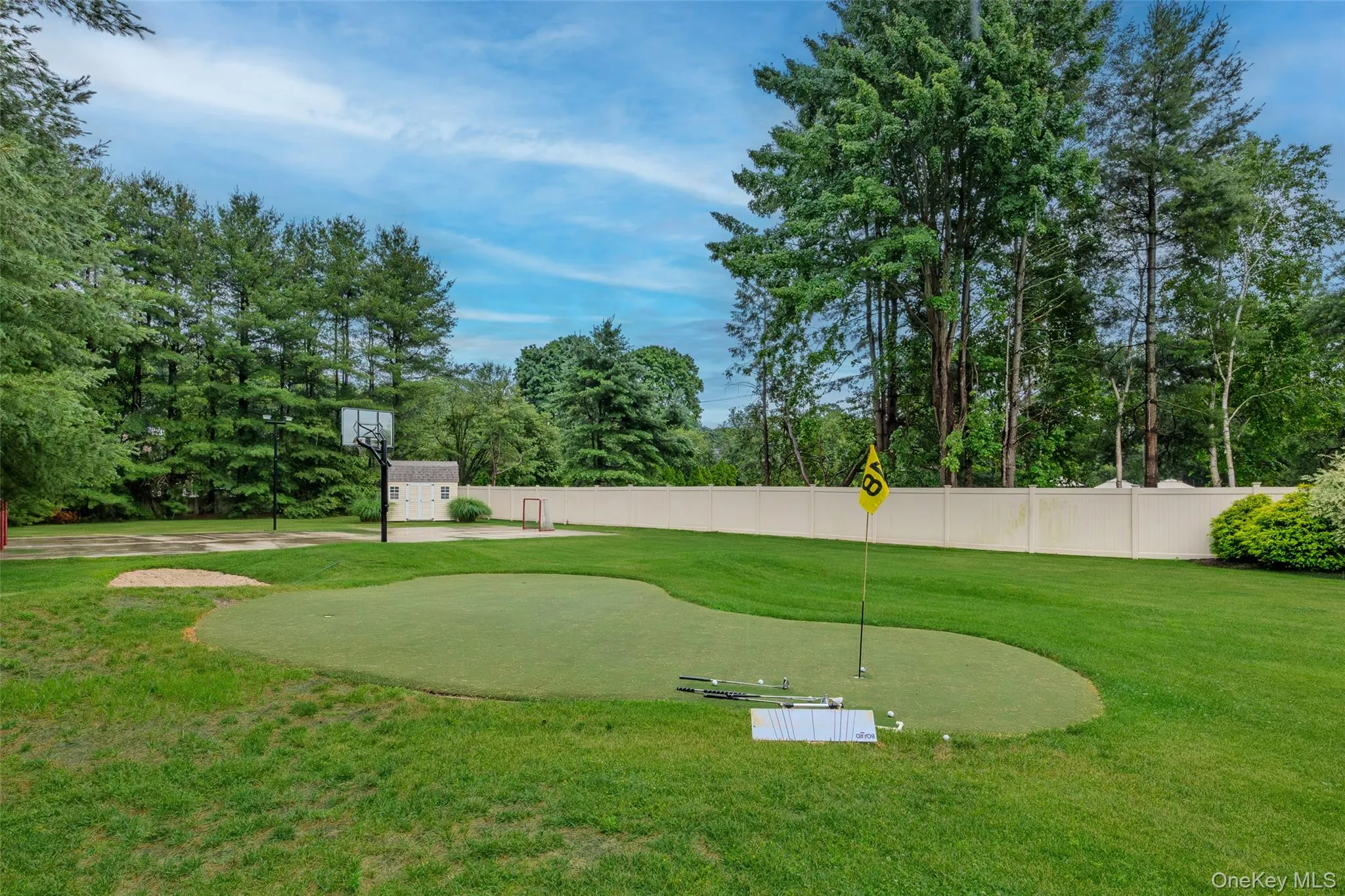 56 Sage Hollow Court, Huntington, NY, 5 Bedrooms Bedrooms, 11 Rooms Rooms,3 BathroomsBathrooms,Residential,For Rent,Sage Hollow,0,KEY1016233 56 Sage Hollow Court, Huntington, NY, 5 Bedrooms Bedrooms, 11 Rooms Rooms,3 BathroomsBathrooms,Residential,For Rent,Sage Hollow,0,KEY1016233