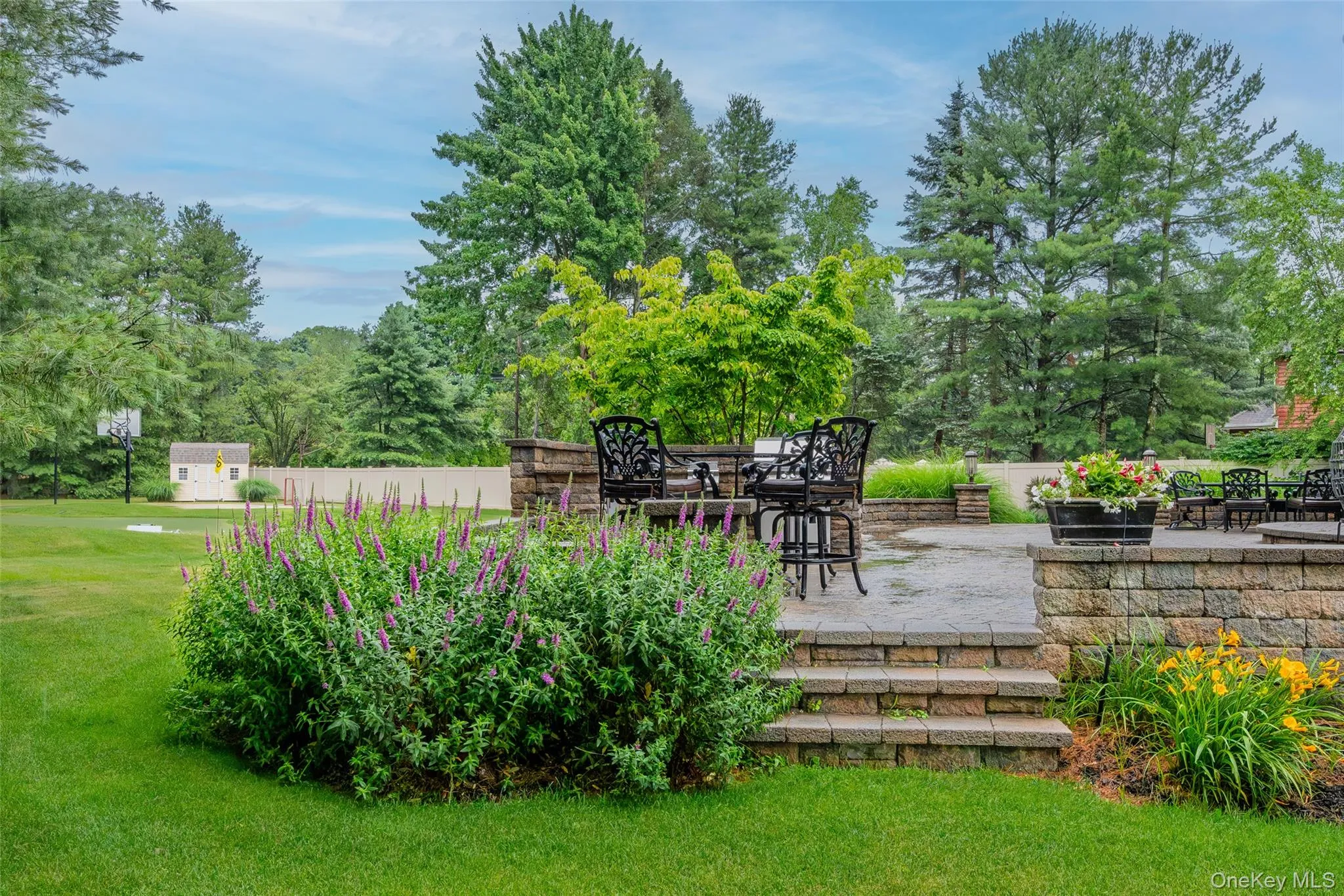 56 Sage Hollow Court, Huntington, NY, 5 Bedrooms Bedrooms, 11 Rooms Rooms,3 BathroomsBathrooms,Residential,For Rent,Sage Hollow,0,KEY1016233 56 Sage Hollow Court, Huntington, NY, 5 Bedrooms Bedrooms, 11 Rooms Rooms,3 BathroomsBathrooms,Residential,For Rent,Sage Hollow,0,KEY1016233