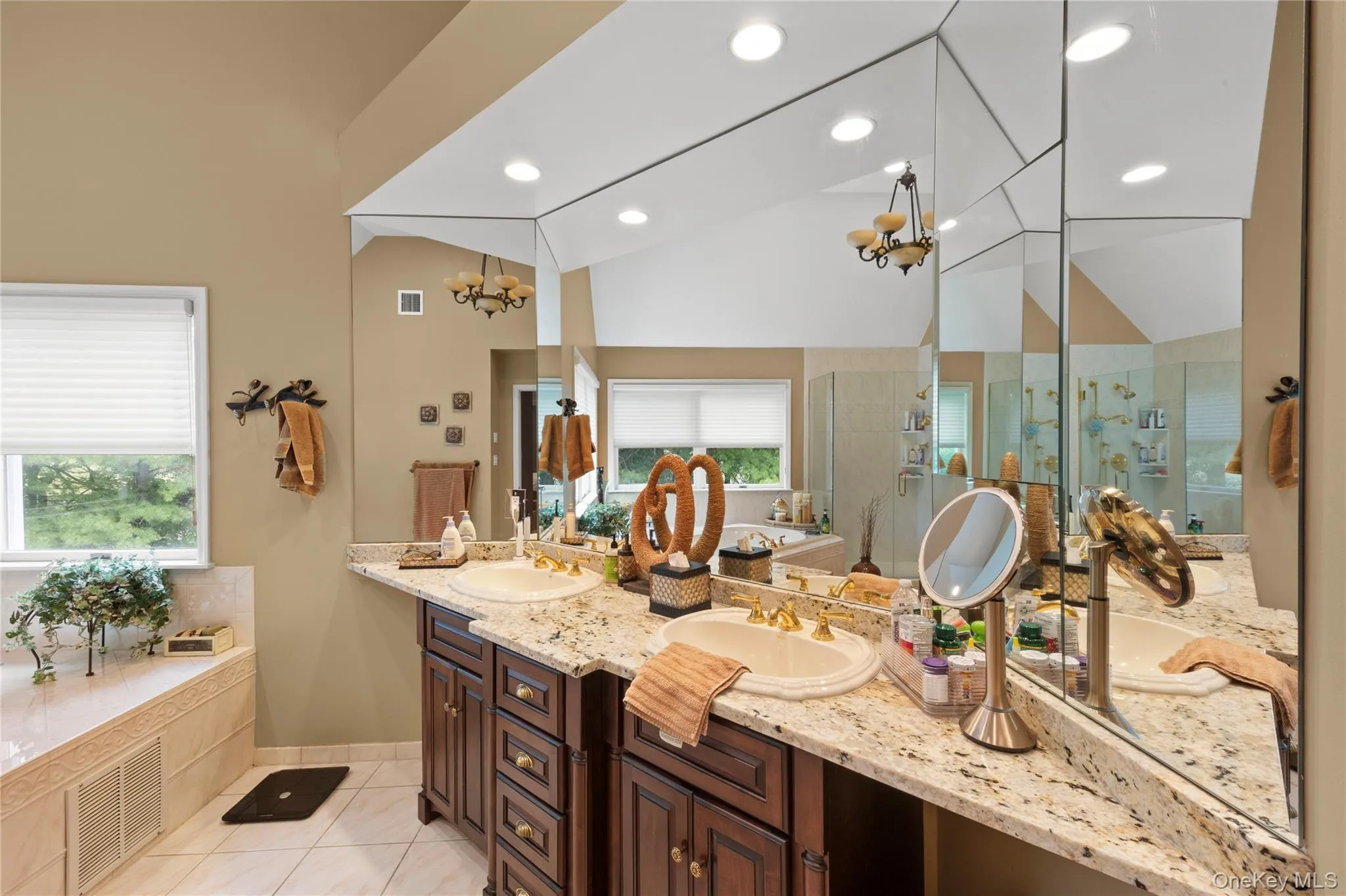 56 Sage Hollow Court, Huntington, NY, 5 Bedrooms Bedrooms, 11 Rooms Rooms,3 BathroomsBathrooms,Residential,For Rent,Sage Hollow,0,KEY1016233 56 Sage Hollow Court, Huntington, NY, 5 Bedrooms Bedrooms, 11 Rooms Rooms,3 BathroomsBathrooms,Residential,For Rent,Sage Hollow,0,KEY1016233