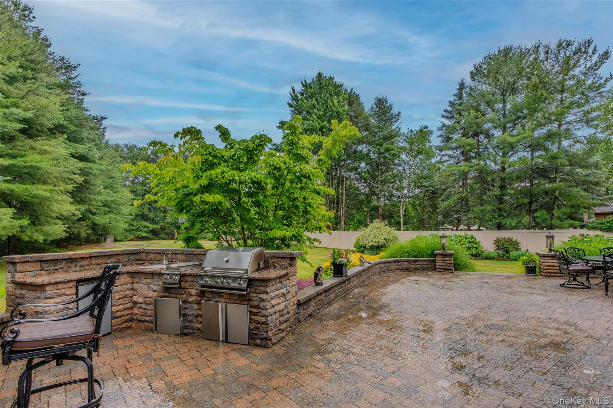 56 Sage Hollow Court, Huntington, NY, 5 Bedrooms Bedrooms, 11 Rooms Rooms,3 BathroomsBathrooms,Residential,For Rent,Sage Hollow,0,KEY1016233 56 Sage Hollow Court, Huntington, NY, 5 Bedrooms Bedrooms, 11 Rooms Rooms,3 BathroomsBathrooms,Residential,For Rent,Sage Hollow,0,KEY1016233