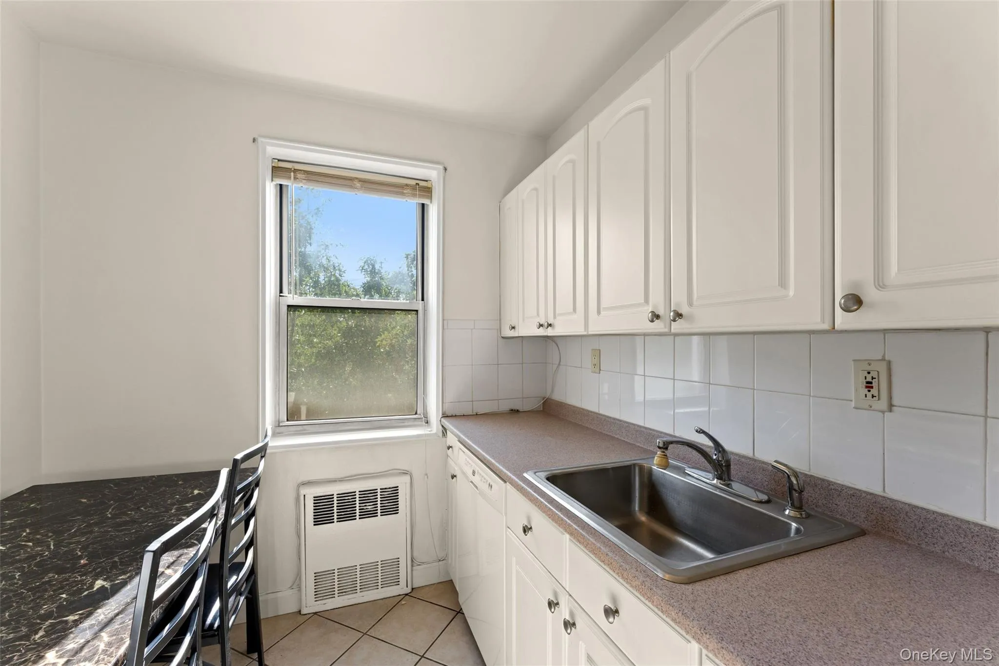 609 Palmer Road, Yonkers, NY, 2 Bedrooms Bedrooms, 4 Rooms Rooms,1 BathroomBathrooms,Residential,For Rent,Palmer,0,1016234 609 Palmer Road, Yonkers, NY, 2 Bedrooms Bedrooms, 4 Rooms Rooms,1 BathroomBathrooms,Residential,For Rent,Palmer,0,1016234