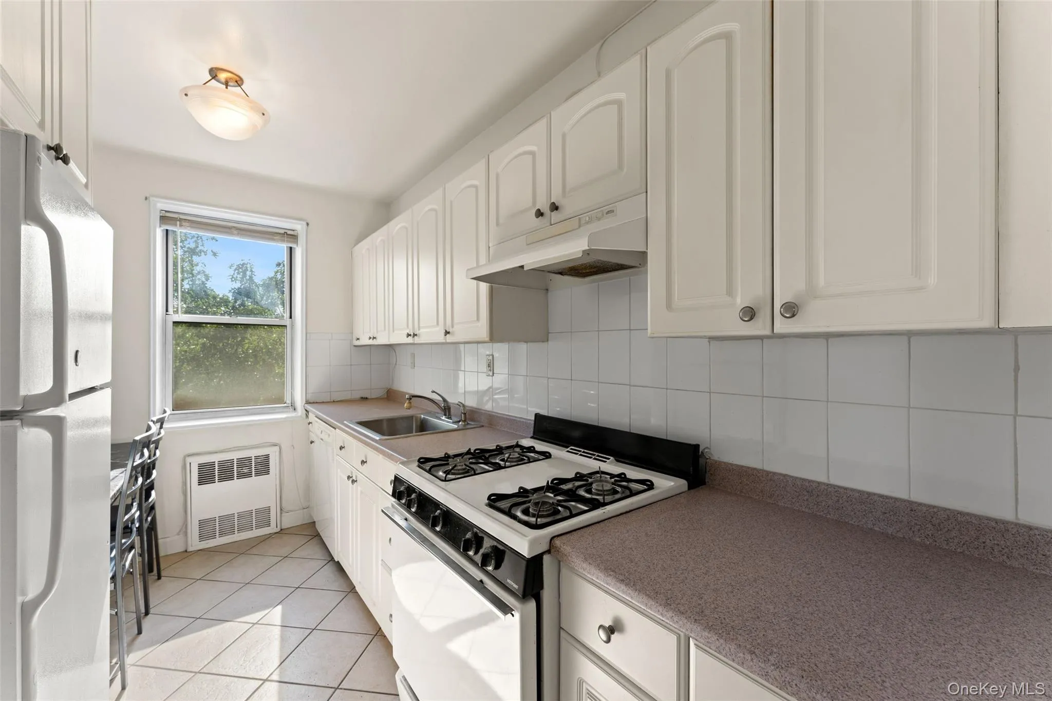 609 Palmer Road, Yonkers, NY, 2 Bedrooms Bedrooms, 4 Rooms Rooms,1 BathroomBathrooms,Residential,For Rent,Palmer,0,1016234 609 Palmer Road, Yonkers, NY, 2 Bedrooms Bedrooms, 4 Rooms Rooms,1 BathroomBathrooms,Residential,For Rent,Palmer,0,1016234