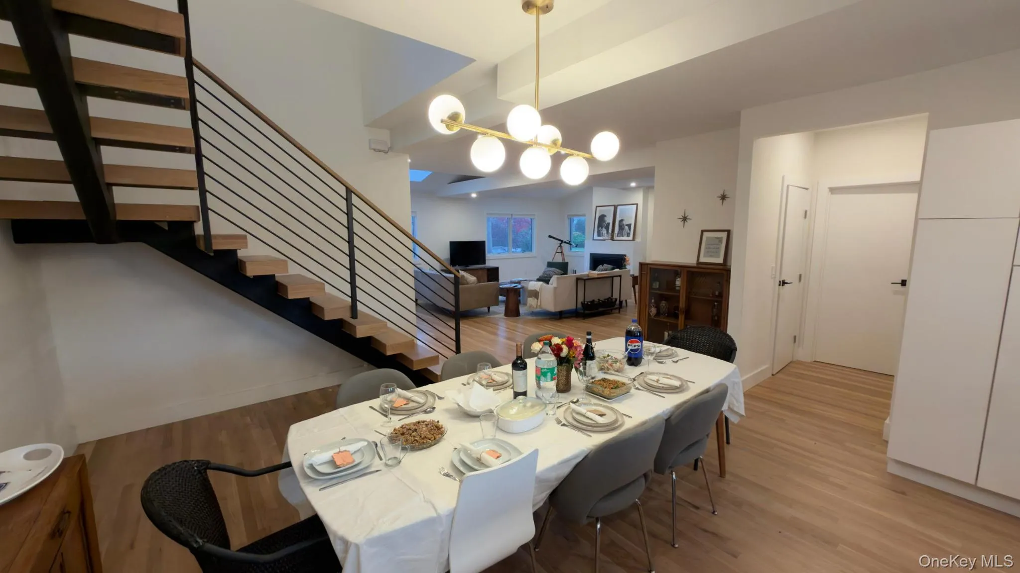 25 Lewis Lane, North Hempstead, NY, 4 Bedrooms Bedrooms, 8 Rooms Rooms,4 BathroomsBathrooms,Residential,For Rent,Lewis,0,1016236 25 Lewis Lane, North Hempstead, NY, 4 Bedrooms Bedrooms, 8 Rooms Rooms,4 BathroomsBathrooms,Residential,For Rent,Lewis,0,1016236
