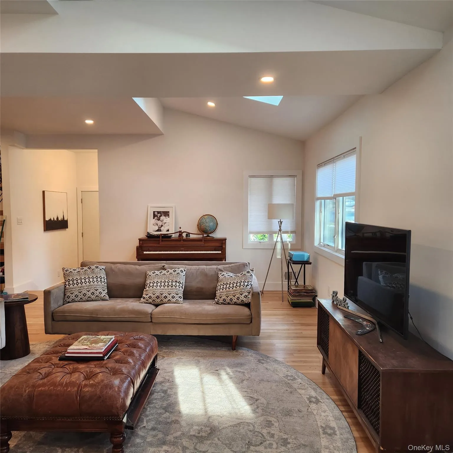 25 Lewis Lane, North Hempstead, NY, 4 Bedrooms Bedrooms, 8 Rooms Rooms,4 BathroomsBathrooms,Residential,For Rent,Lewis,0,1016236 25 Lewis Lane, North Hempstead, NY, 4 Bedrooms Bedrooms, 8 Rooms Rooms,4 BathroomsBathrooms,Residential,For Rent,Lewis,0,1016236