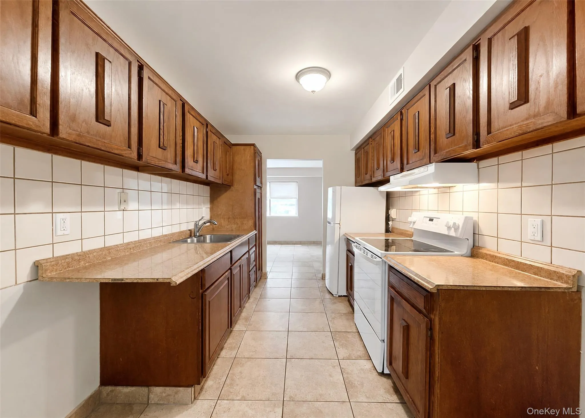 136 Hill Crescent, Riverhead, NY, 3 Bedrooms Bedrooms, 5 Rooms Rooms,1 BathroomBathrooms,Residential Lease,For Rent,Hill,0,1016243 136 Hill Crescent, Riverhead, NY, 3 Bedrooms Bedrooms, 5 Rooms Rooms,1 BathroomBathrooms,Residential Lease,For Rent,Hill,0,1016243