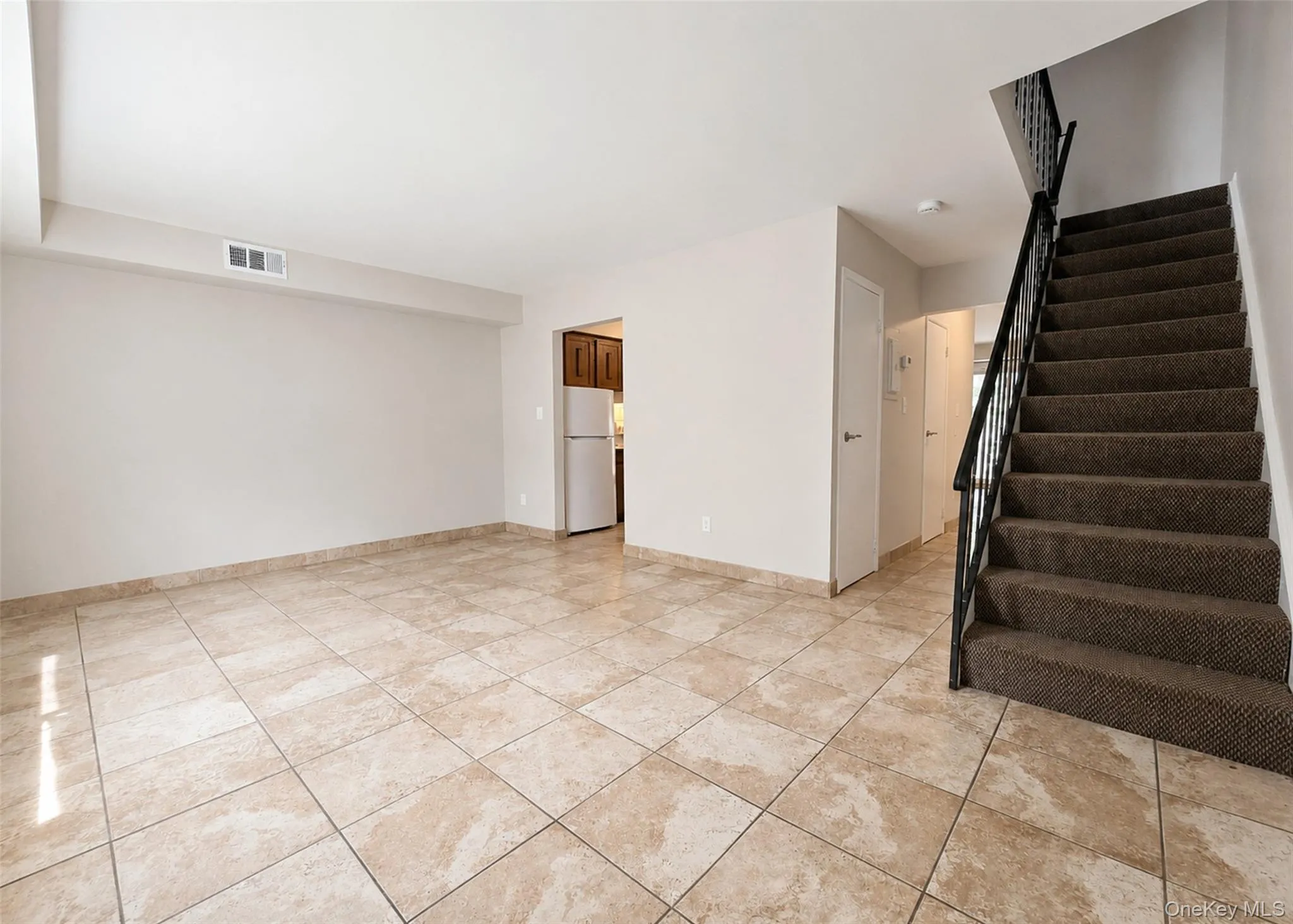 136 Hill Crescent, Riverhead, NY, 3 Bedrooms Bedrooms, 5 Rooms Rooms,1 BathroomBathrooms,Residential Lease,For Rent,Hill,0,1016243 136 Hill Crescent, Riverhead, NY, 3 Bedrooms Bedrooms, 5 Rooms Rooms,1 BathroomBathrooms,Residential Lease,For Rent,Hill,0,1016243