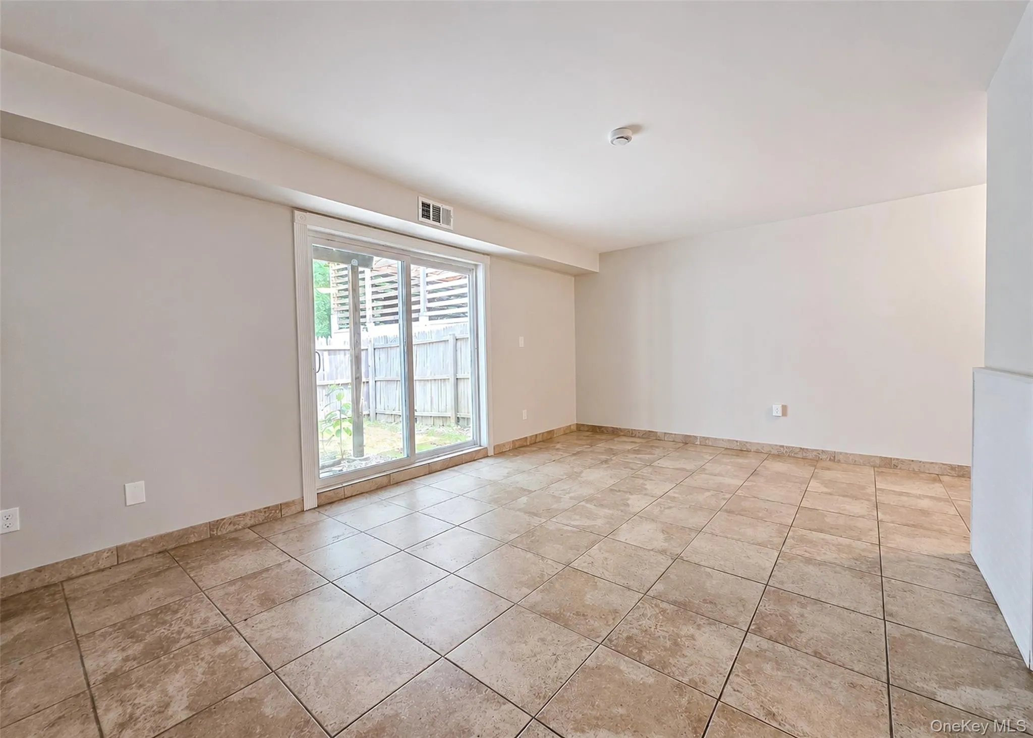 136 Hill Crescent, Riverhead, NY, 3 Bedrooms Bedrooms, 5 Rooms Rooms,1 BathroomBathrooms,Residential Lease,For Rent,Hill,0,1016243 136 Hill Crescent, Riverhead, NY, 3 Bedrooms Bedrooms, 5 Rooms Rooms,1 BathroomBathrooms,Residential Lease,For Rent,Hill,0,1016243