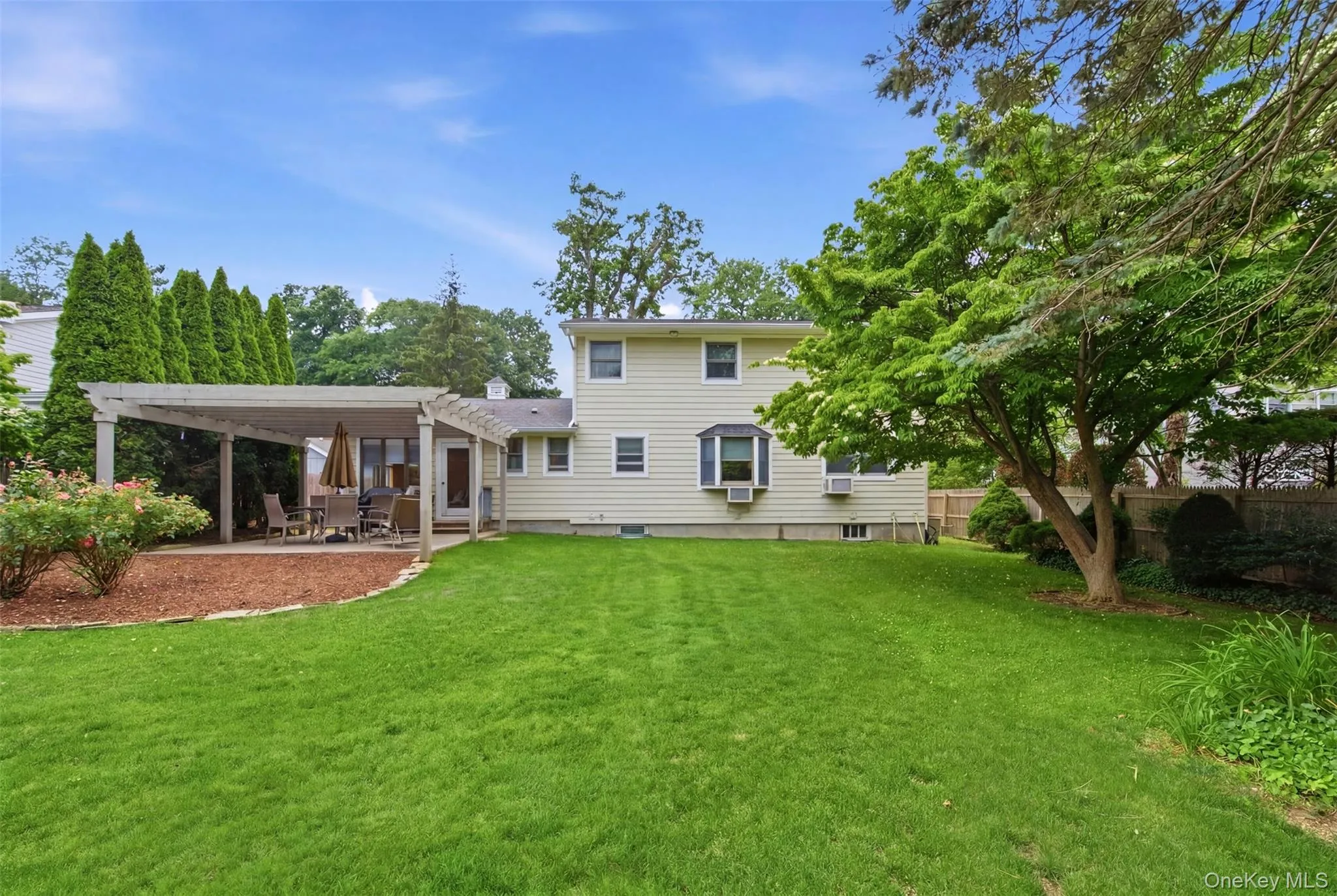 2 Ottawa Avenue, Huntington, NY, 4 Bedrooms Bedrooms, 9 Rooms Rooms,2 BathroomsBathrooms,Residential,For Rent,Ottawa,0,1016244 2 Ottawa Avenue, Huntington, NY, 4 Bedrooms Bedrooms, 9 Rooms Rooms,2 BathroomsBathrooms,Residential,For Rent,Ottawa,0,1016244
