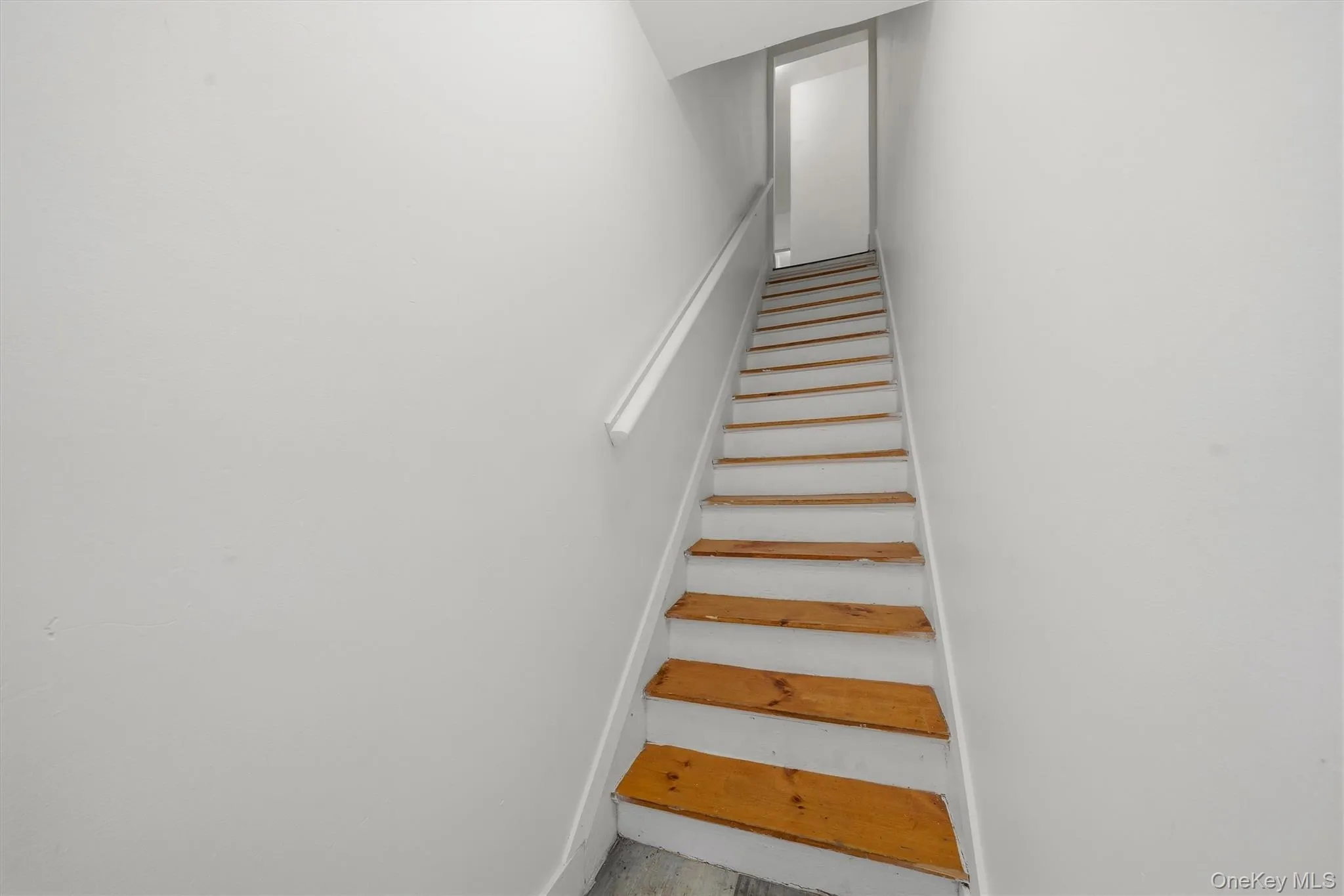 413 Liberty Street, Newburgh (city), NY, 3 Bedrooms Bedrooms, 5 Rooms Rooms,1 BathroomBathrooms,Residential Lease,For Rent,Liberty,0,1016250 413 Liberty Street, Newburgh (city), NY, 3 Bedrooms Bedrooms, 5 Rooms Rooms,1 BathroomBathrooms,Residential Lease,For Rent,Liberty,0,1016250