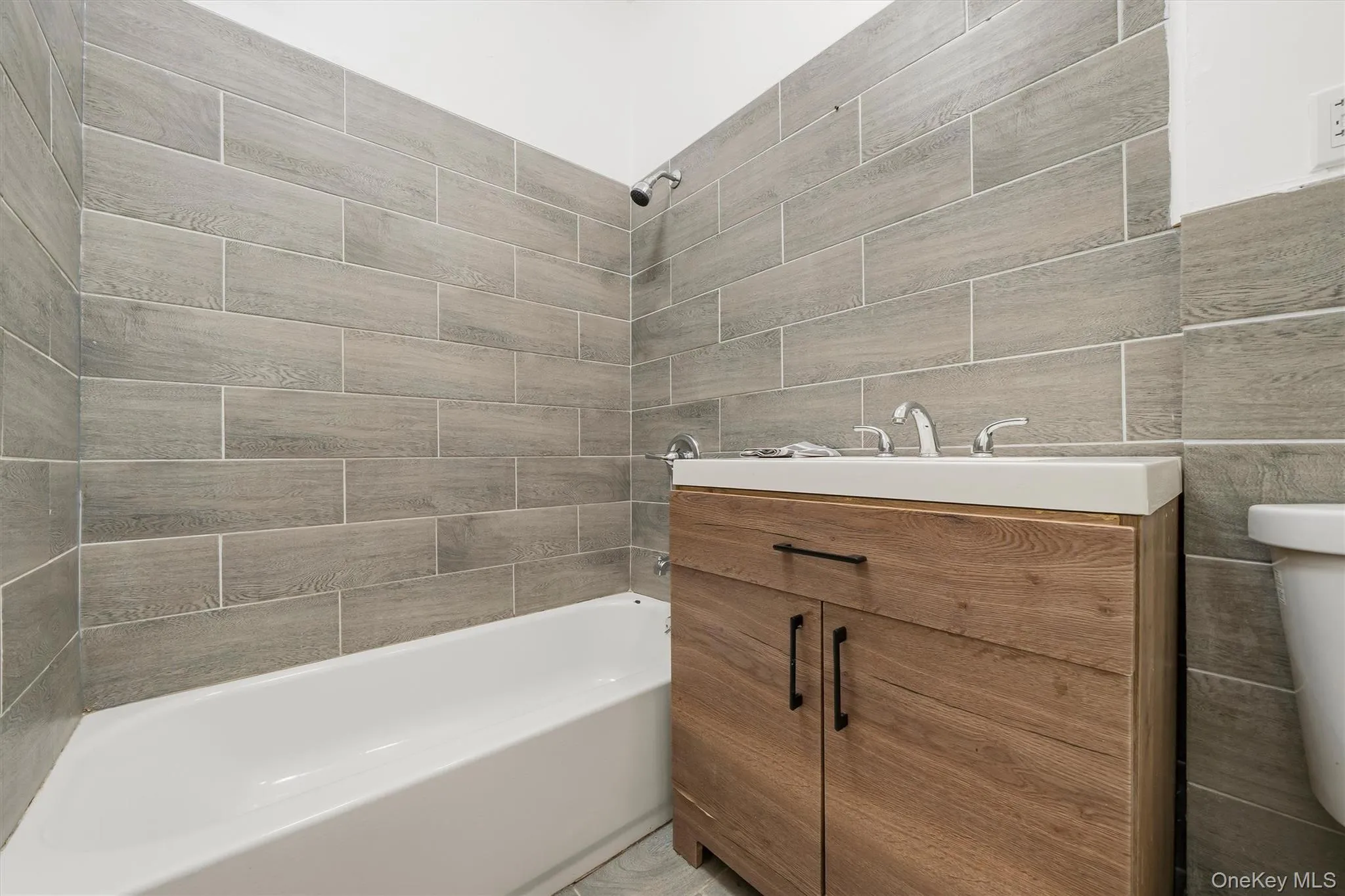 413 Liberty Street, Newburgh (city), NY, 3 Bedrooms Bedrooms, 5 Rooms Rooms,1 BathroomBathrooms,Residential Lease,For Rent,Liberty,0,1016250 413 Liberty Street, Newburgh (city), NY, 3 Bedrooms Bedrooms, 5 Rooms Rooms,1 BathroomBathrooms,Residential Lease,For Rent,Liberty,0,1016250