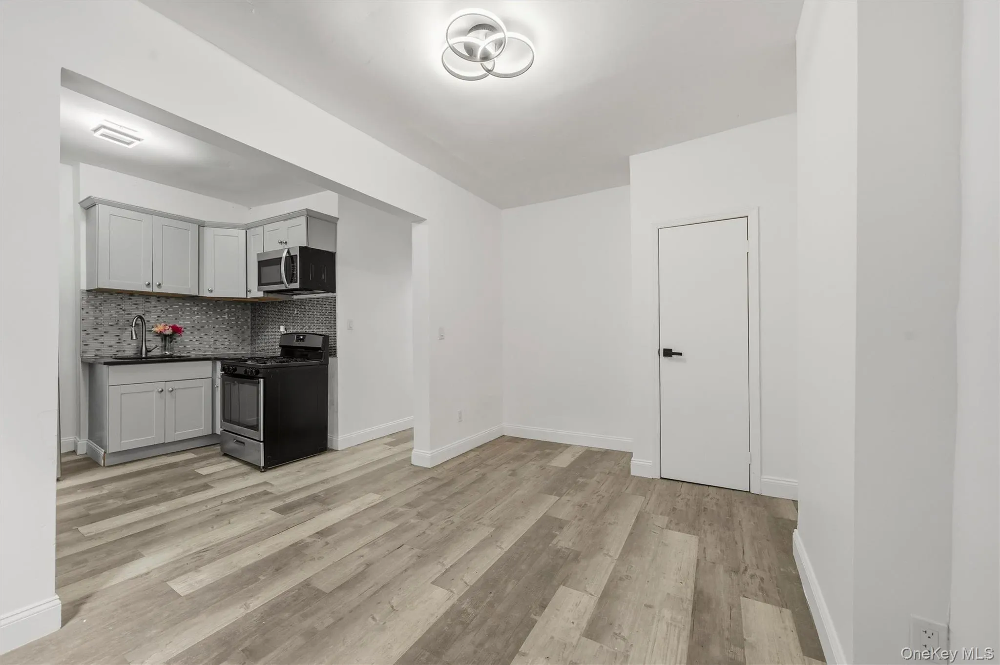 413 Liberty Street, Newburgh (city), NY, 3 Bedrooms Bedrooms, 5 Rooms Rooms,1 BathroomBathrooms,Residential Lease,For Rent,Liberty,0,1016250 413 Liberty Street, Newburgh (city), NY, 3 Bedrooms Bedrooms, 5 Rooms Rooms,1 BathroomBathrooms,Residential Lease,For Rent,Liberty,0,1016250