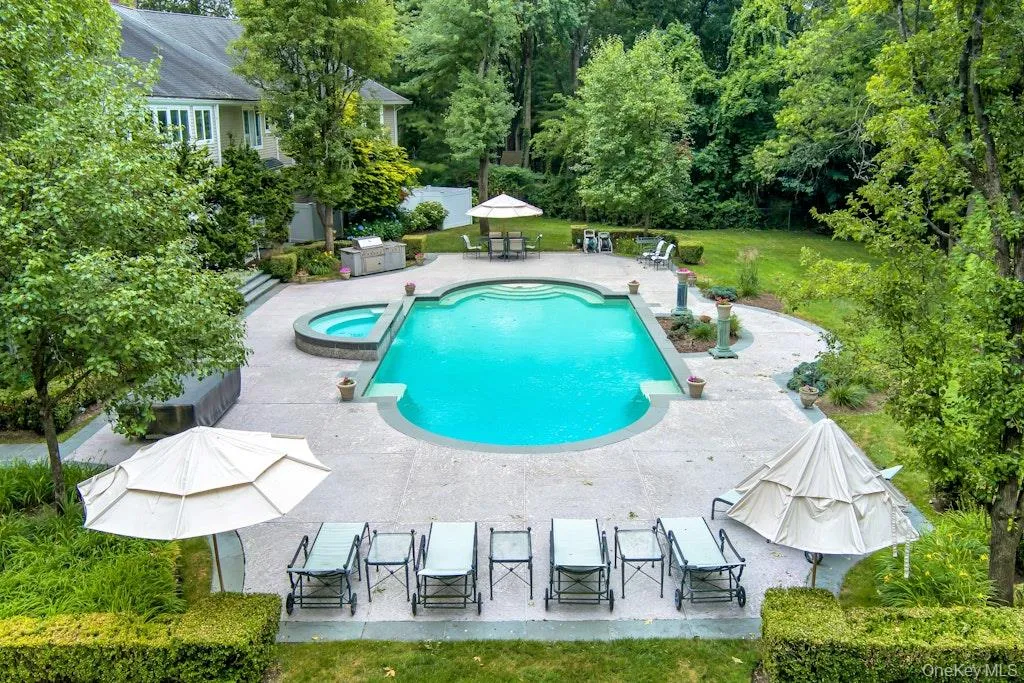 Beautiful outdoor space Beautiful outdoor space