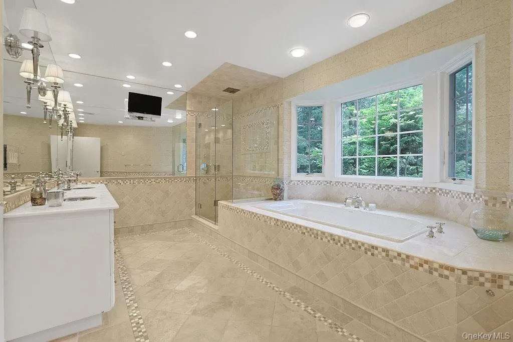 large bath large bath