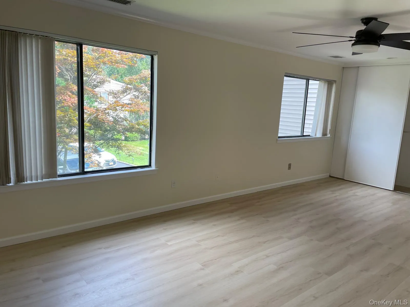 261 Pond View Ln, Smithtown, NY, 3 Bedrooms Bedrooms, 6 Rooms Rooms,2 BathroomsBathrooms,Residential Lease,For Rent,Pond View Ln,0,1016255 261 Pond View Ln, Smithtown, NY, 3 Bedrooms Bedrooms, 6 Rooms Rooms,2 BathroomsBathrooms,Residential Lease,For Rent,Pond View Ln,0,1016255