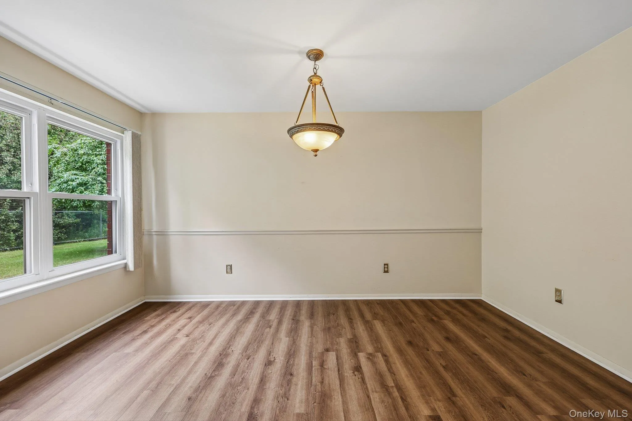 181 Deer Ct Drive, Middletown, NY, 3 Bedrooms Bedrooms, 8 Rooms Rooms,2 BathroomsBathrooms,Residential,For Rent,Deer Ct,0,1016257 181 Deer Ct Drive, Middletown, NY, 3 Bedrooms Bedrooms, 8 Rooms Rooms,2 BathroomsBathrooms,Residential,For Rent,Deer Ct,0,1016257