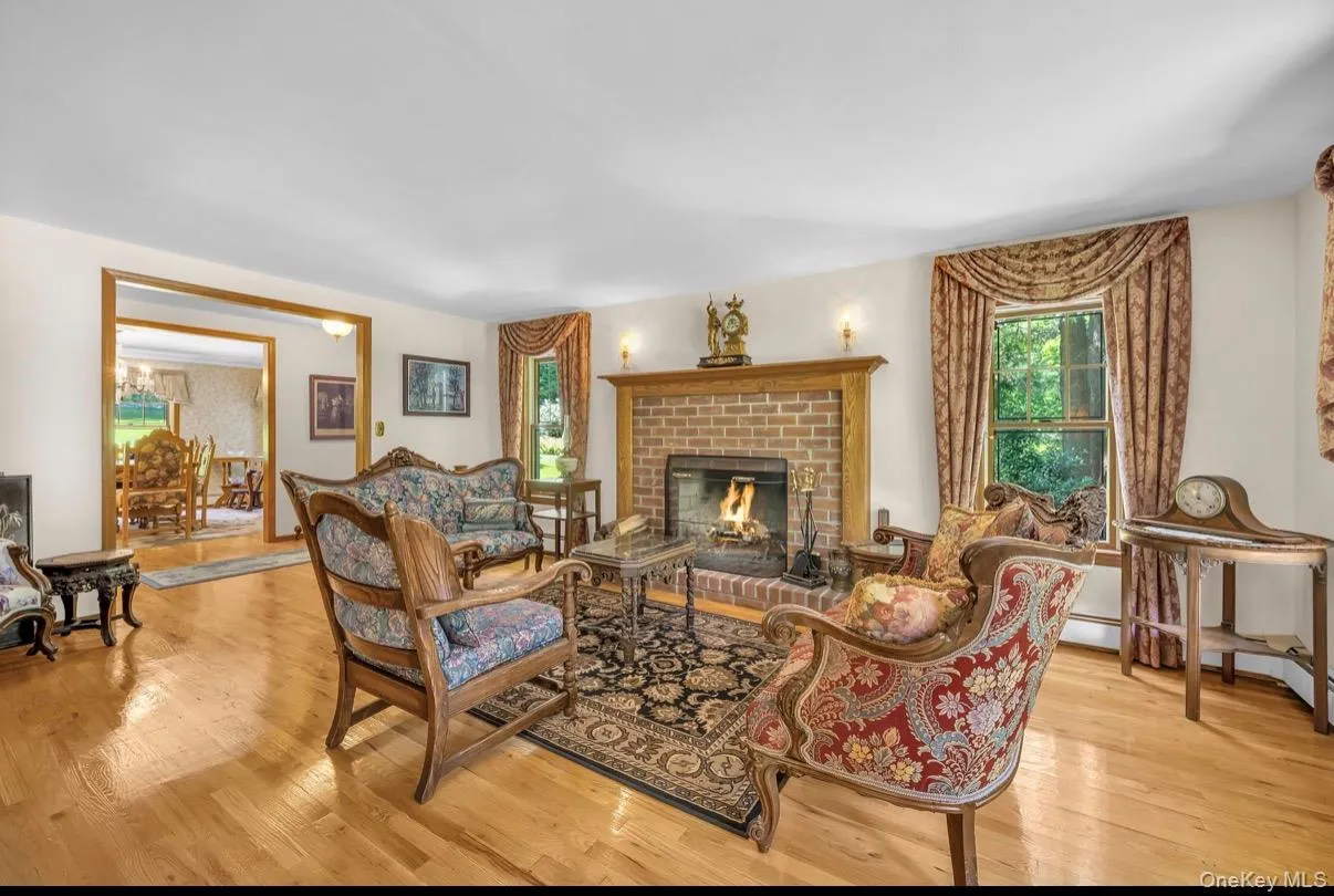 111 Stony Hollow Road, Huntington, NY, 3 Bedrooms Bedrooms, 8 Rooms Rooms,2 BathroomsBathrooms,Residential,For Rent,Stony Hollow,0,1016262 111 Stony Hollow Road, Huntington, NY, 3 Bedrooms Bedrooms, 8 Rooms Rooms,2 BathroomsBathrooms,Residential,For Rent,Stony Hollow,0,1016262