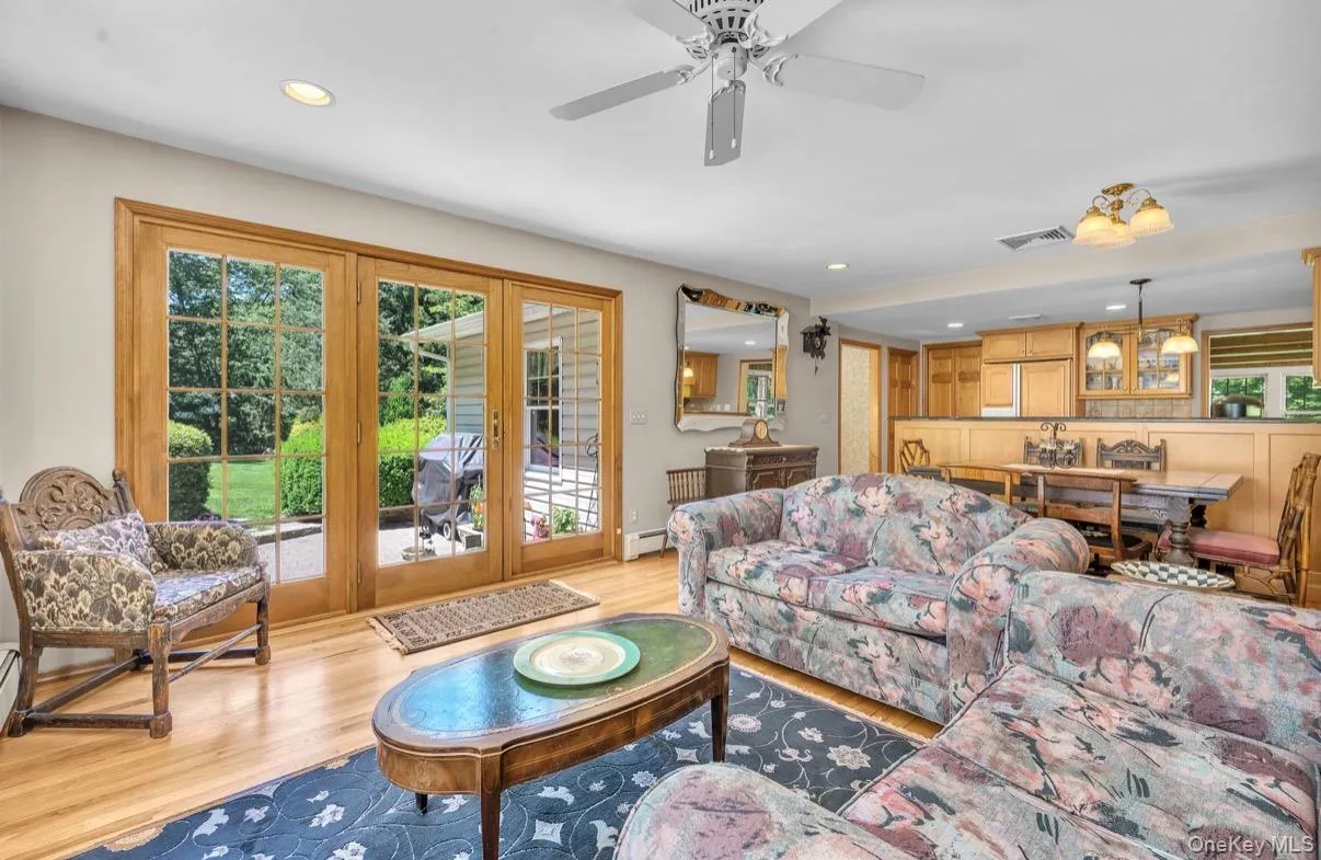 111 Stony Hollow Road, Huntington, NY, 3 Bedrooms Bedrooms, 8 Rooms Rooms,2 BathroomsBathrooms,Residential,For Rent,Stony Hollow,0,1016262 111 Stony Hollow Road, Huntington, NY, 3 Bedrooms Bedrooms, 8 Rooms Rooms,2 BathroomsBathrooms,Residential,For Rent,Stony Hollow,0,1016262