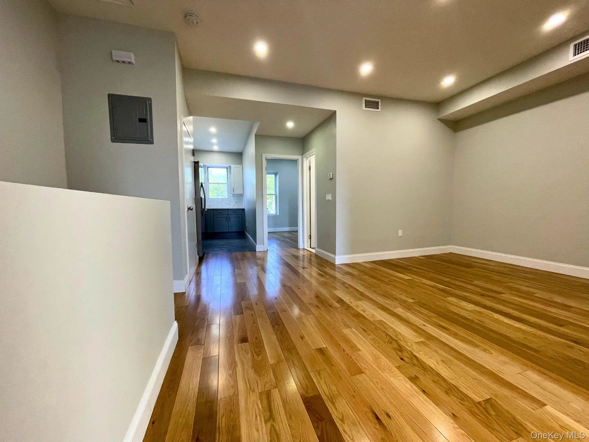 255 Amboy Street, New York, NY, 3 Bedrooms Bedrooms, 4 Rooms Rooms,1 BathroomBathrooms,Residential Lease,For Rent,Amboy,0,1016266 255 Amboy Street, New York, NY, 3 Bedrooms Bedrooms, 4 Rooms Rooms,1 BathroomBathrooms,Residential Lease,For Rent,Amboy,0,1016266