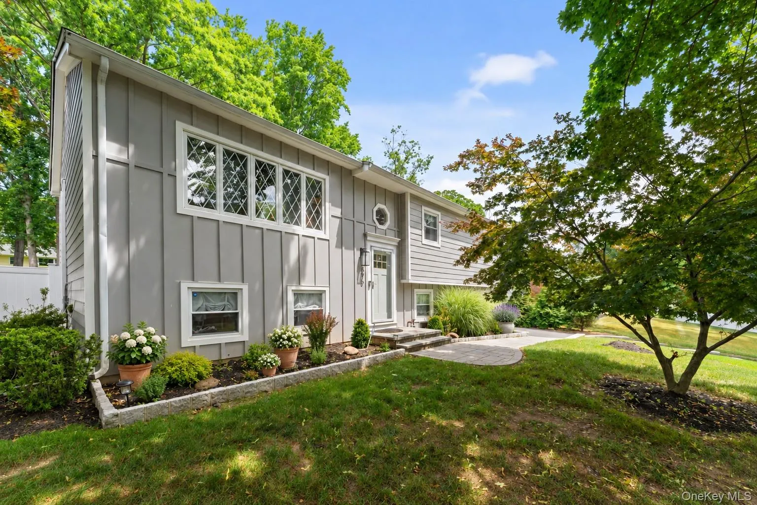 575 Babbling Brook Lane, Clarkstown, NY, 3 Bedrooms Bedrooms, 9 Rooms Rooms,2 BathroomsBathrooms,Residential,For Rent,Babbling Brook,0,1016268 575 Babbling Brook Lane, Clarkstown, NY, 3 Bedrooms Bedrooms, 9 Rooms Rooms,2 BathroomsBathrooms,Residential,For Rent,Babbling Brook,0,1016268