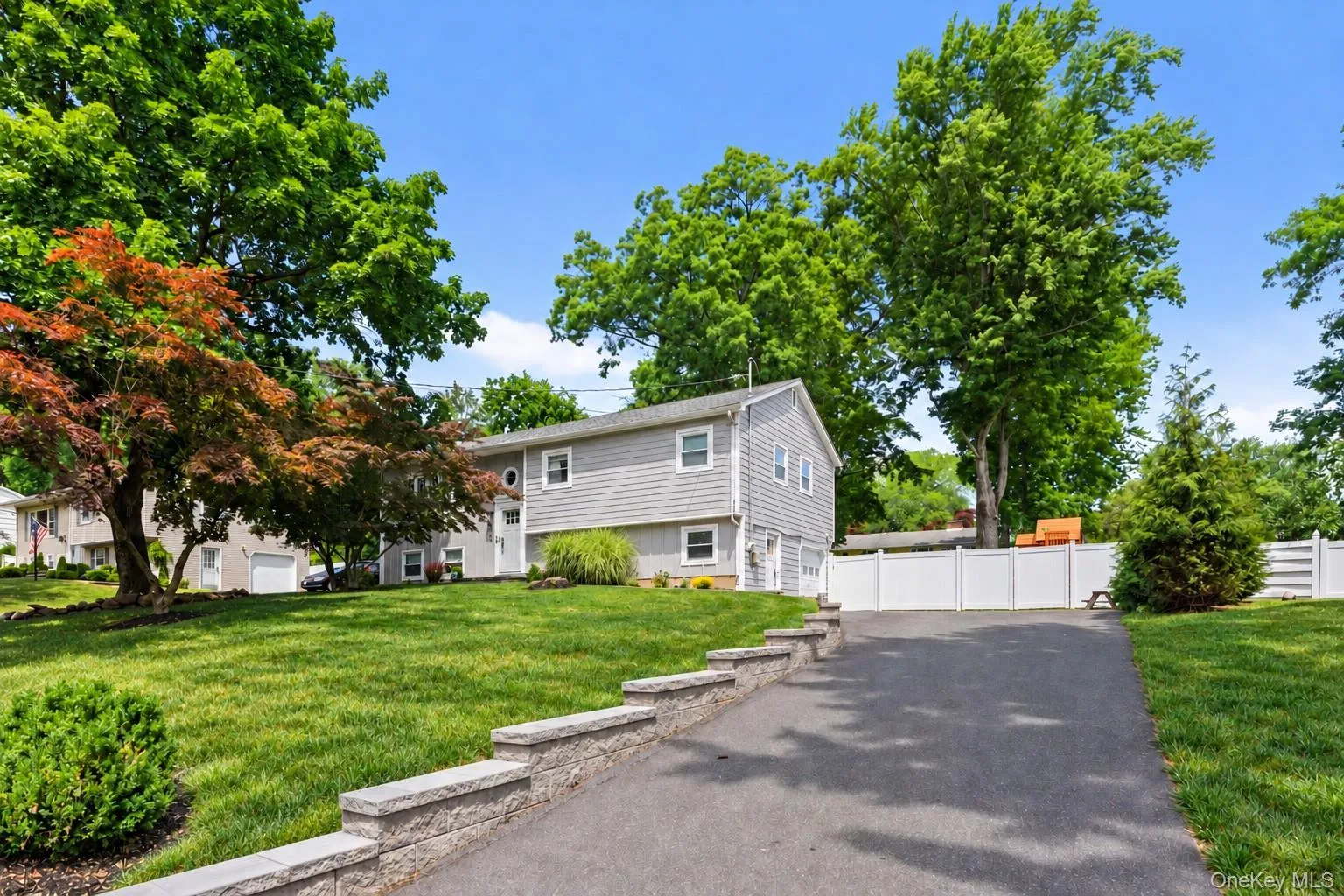 575 Babbling Brook Lane, Clarkstown, NY, 3 Bedrooms Bedrooms, 9 Rooms Rooms,2 BathroomsBathrooms,Residential,For Rent,Babbling Brook,0,1016268 575 Babbling Brook Lane, Clarkstown, NY, 3 Bedrooms Bedrooms, 9 Rooms Rooms,2 BathroomsBathrooms,Residential,For Rent,Babbling Brook,0,1016268