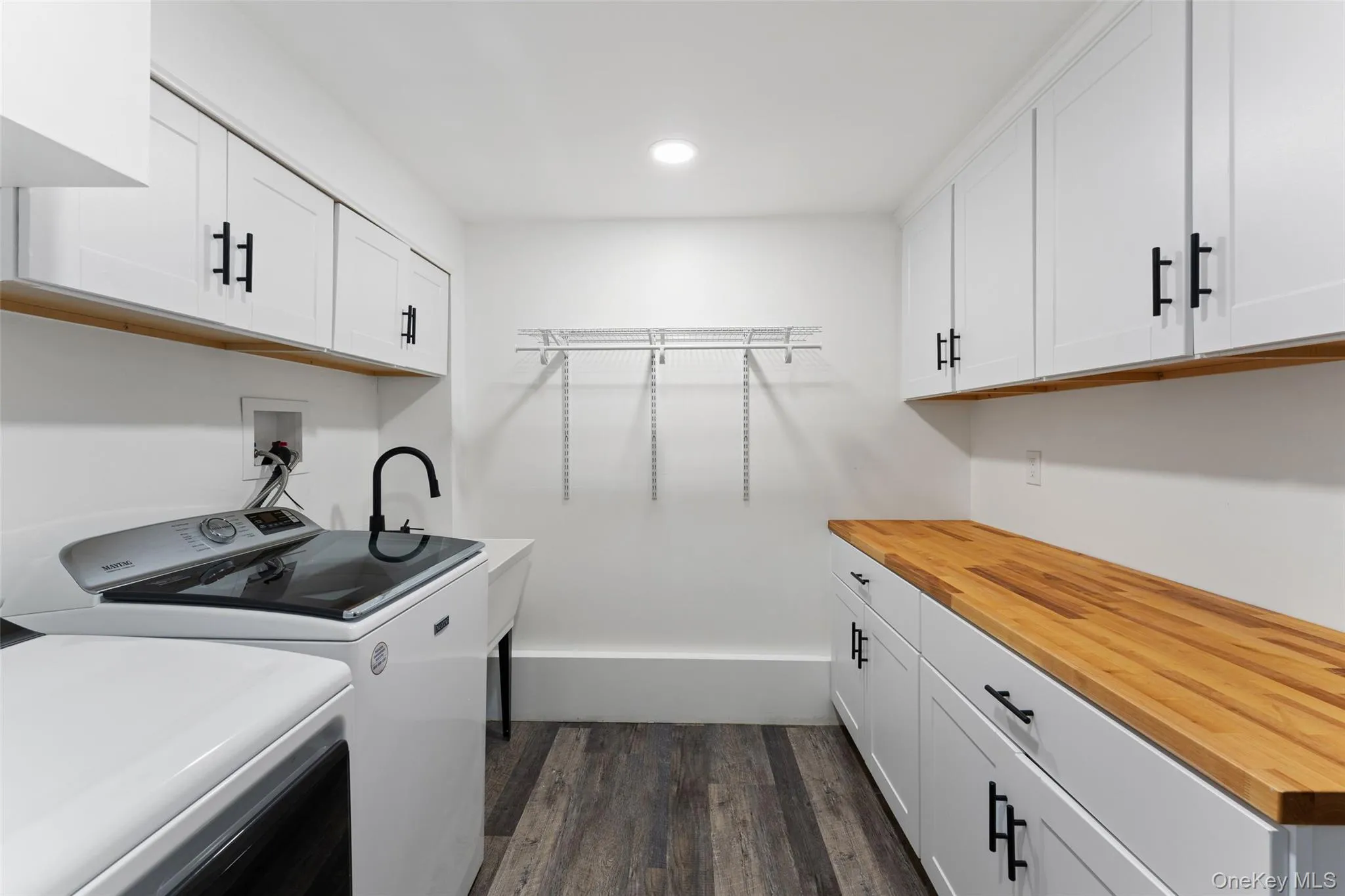575 Babbling Brook Lane, Clarkstown, NY, 3 Bedrooms Bedrooms, 9 Rooms Rooms,2 BathroomsBathrooms,Residential,For Rent,Babbling Brook,0,1016268 575 Babbling Brook Lane, Clarkstown, NY, 3 Bedrooms Bedrooms, 9 Rooms Rooms,2 BathroomsBathrooms,Residential,For Rent,Babbling Brook,0,1016268