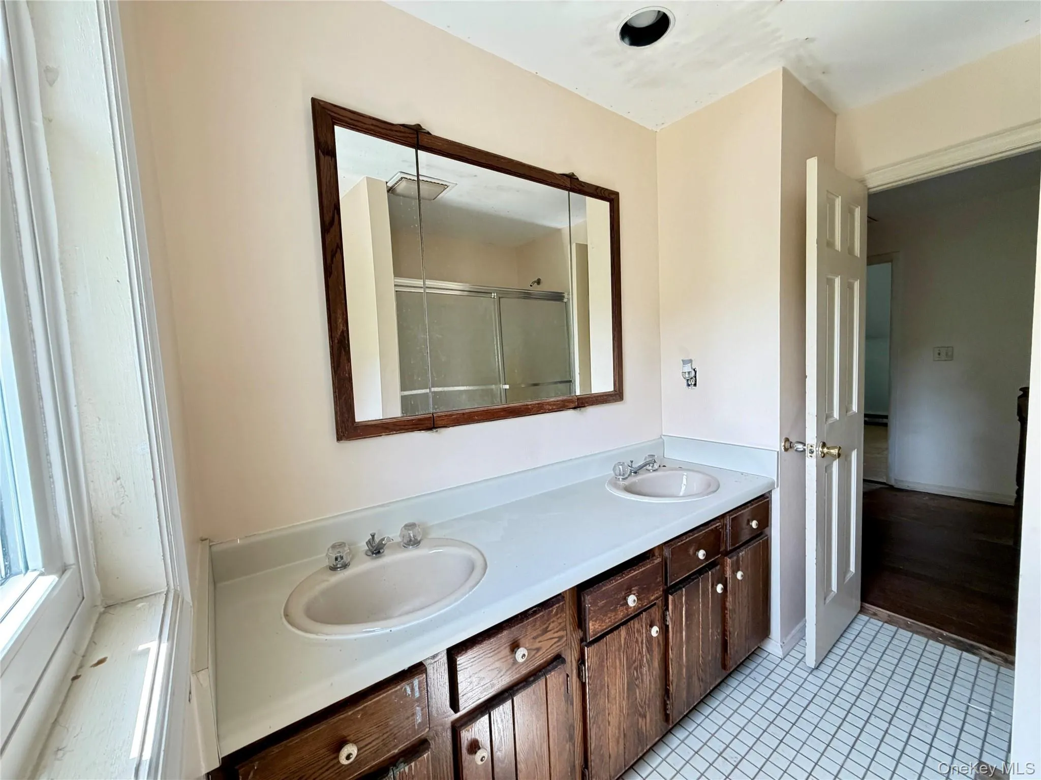 18 Fox Run, East Fishkill, NY, 5 Bedrooms Bedrooms, 10 Rooms Rooms,3 BathroomsBathrooms,Residential,For Rent,Fox,0,1016271 18 Fox Run, East Fishkill, NY, 5 Bedrooms Bedrooms, 10 Rooms Rooms,3 BathroomsBathrooms,Residential,For Rent,Fox,0,1016271