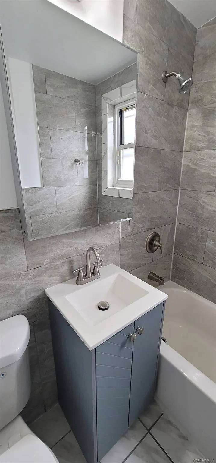 131-78 Laurelton Parkway, New York, NY, 2 Bedrooms Bedrooms, 4 Rooms Rooms,1 BathroomBathrooms,Residential,For Rent,Laurelton,0,KEY1016274 131-78 Laurelton Parkway, New York, NY, 2 Bedrooms Bedrooms, 4 Rooms Rooms,1 BathroomBathrooms,Residential,For Rent,Laurelton,0,KEY1016274