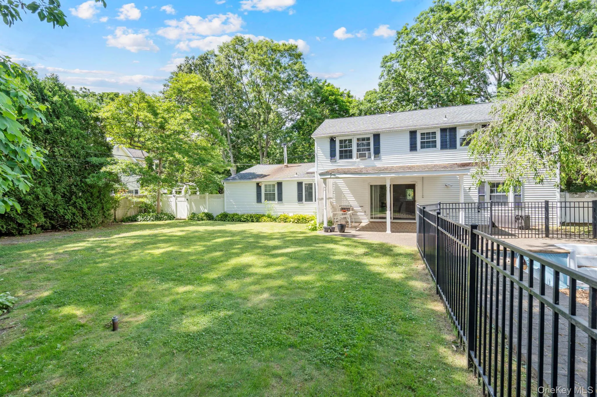 20 Spaulding Lane, Brookhaven, NY, 3 Bedrooms Bedrooms, 8 Rooms Rooms,2 BathroomsBathrooms,Residential,For Rent,Spaulding,0,1016276 20 Spaulding Lane, Brookhaven, NY, 3 Bedrooms Bedrooms, 8 Rooms Rooms,2 BathroomsBathrooms,Residential,For Rent,Spaulding,0,1016276