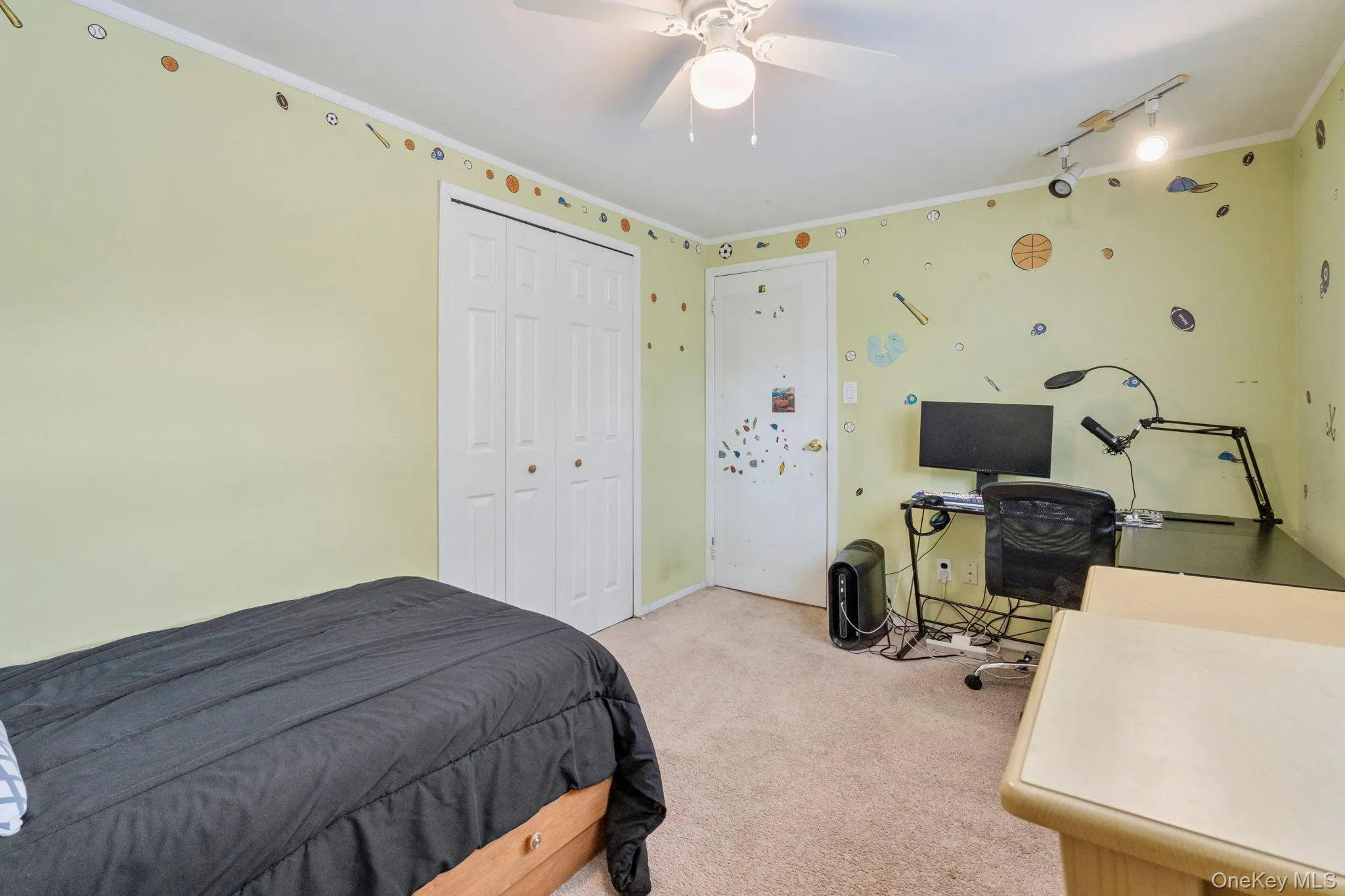 20 Spaulding Lane, Brookhaven, NY, 3 Bedrooms Bedrooms, 8 Rooms Rooms,2 BathroomsBathrooms,Residential,For Rent,Spaulding,0,1016276 20 Spaulding Lane, Brookhaven, NY, 3 Bedrooms Bedrooms, 8 Rooms Rooms,2 BathroomsBathrooms,Residential,For Rent,Spaulding,0,1016276