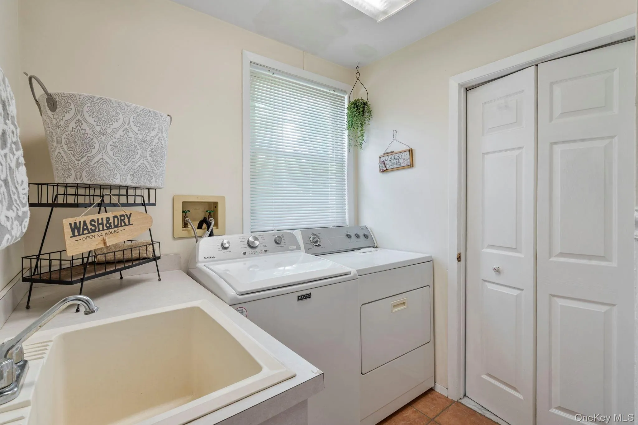 20 Spaulding Lane, Brookhaven, NY, 3 Bedrooms Bedrooms, 8 Rooms Rooms,2 BathroomsBathrooms,Residential,For Rent,Spaulding,0,1016276 20 Spaulding Lane, Brookhaven, NY, 3 Bedrooms Bedrooms, 8 Rooms Rooms,2 BathroomsBathrooms,Residential,For Rent,Spaulding,0,1016276