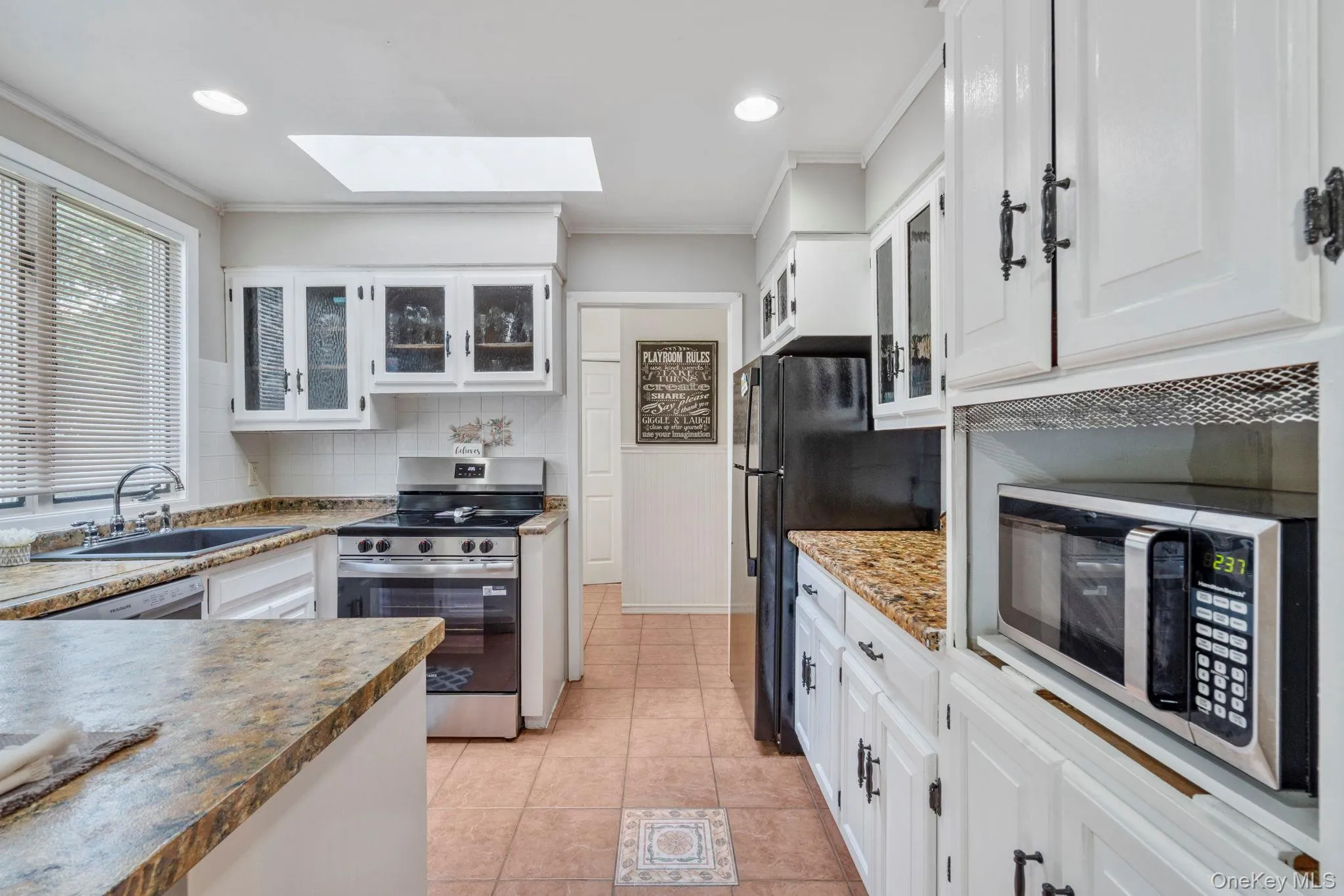 20 Spaulding Lane, Brookhaven, NY, 3 Bedrooms Bedrooms, 8 Rooms Rooms,2 BathroomsBathrooms,Residential,For Rent,Spaulding,0,1016276 20 Spaulding Lane, Brookhaven, NY, 3 Bedrooms Bedrooms, 8 Rooms Rooms,2 BathroomsBathrooms,Residential,For Rent,Spaulding,0,1016276