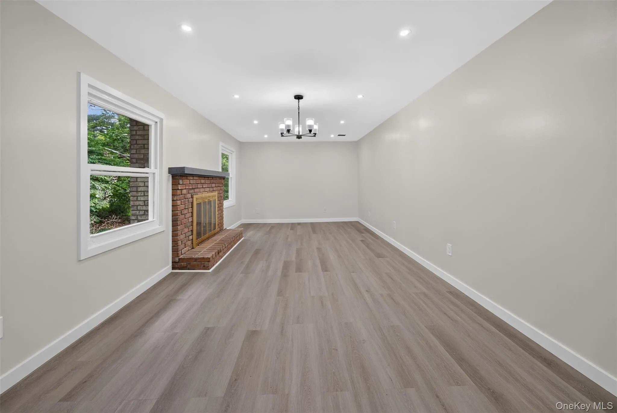 179 Roosevelt Road, Hyde Park, NY, 4 Bedrooms Bedrooms, 10 Rooms Rooms,2 BathroomsBathrooms,Residential Lease,For Rent,Roosevelt,0,1016279 179 Roosevelt Road, Hyde Park, NY, 4 Bedrooms Bedrooms, 10 Rooms Rooms,2 BathroomsBathrooms,Residential Lease,For Rent,Roosevelt,0,1016279
