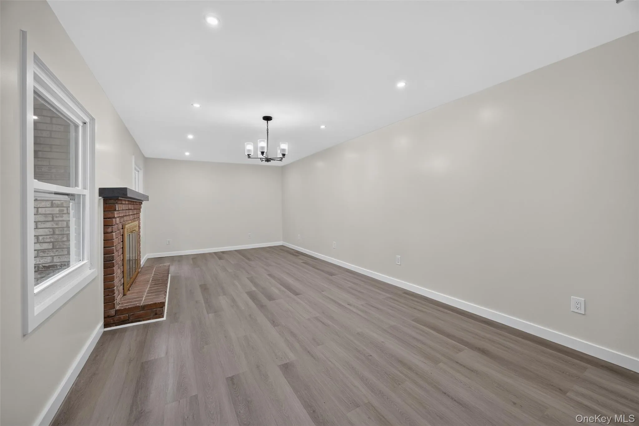179 Roosevelt Road, Hyde Park, NY, 4 Bedrooms Bedrooms, 10 Rooms Rooms,2 BathroomsBathrooms,Residential Lease,For Rent,Roosevelt,0,1016279 179 Roosevelt Road, Hyde Park, NY, 4 Bedrooms Bedrooms, 10 Rooms Rooms,2 BathroomsBathrooms,Residential Lease,For Rent,Roosevelt,0,1016279