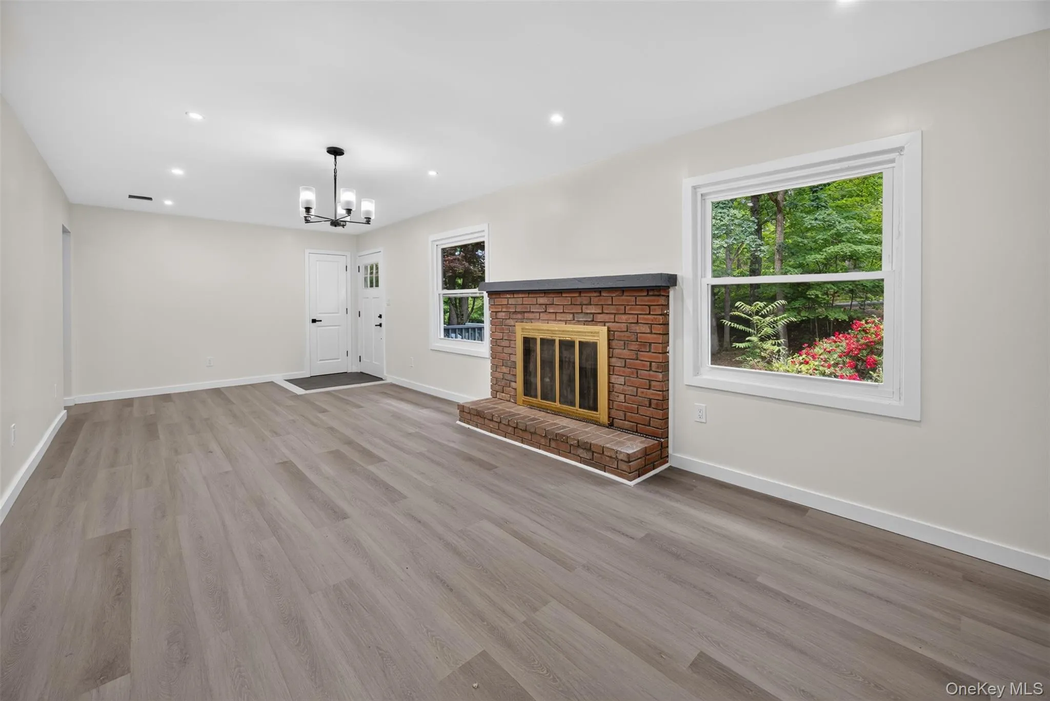 179 Roosevelt Road, Hyde Park, NY, 4 Bedrooms Bedrooms, 10 Rooms Rooms,2 BathroomsBathrooms,Residential Lease,For Rent,Roosevelt,0,1016279 179 Roosevelt Road, Hyde Park, NY, 4 Bedrooms Bedrooms, 10 Rooms Rooms,2 BathroomsBathrooms,Residential Lease,For Rent,Roosevelt,0,1016279