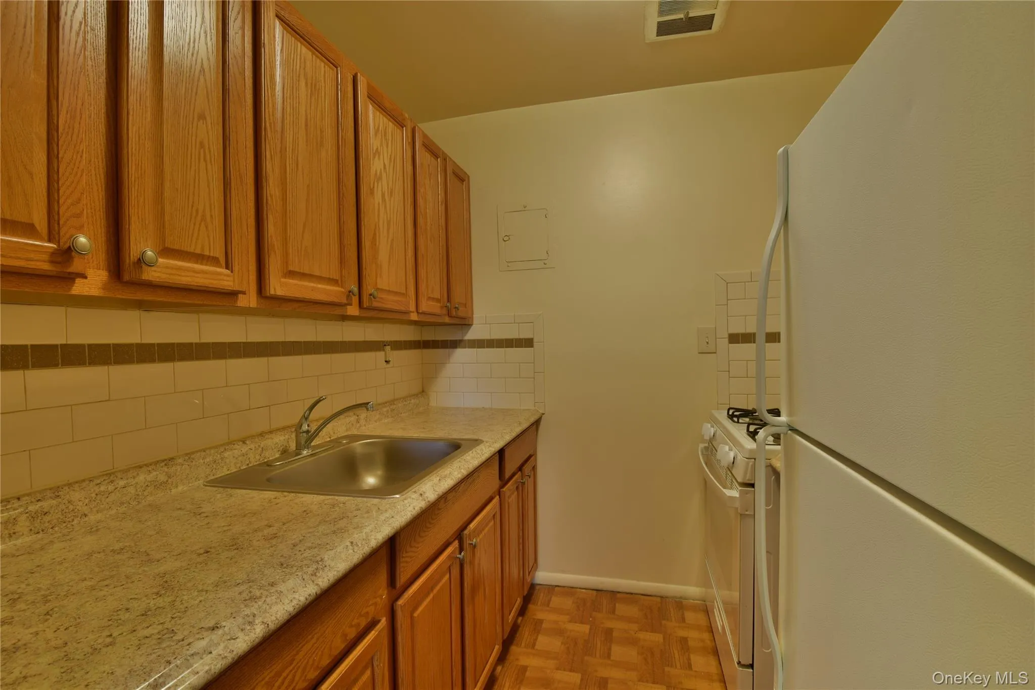 51 Leroy Place, Newburgh (city), NY, 1 Bedroom Bedrooms, 5 Rooms Rooms,1 BathroomBathrooms,Residential Lease,For Rent,Leroy,0,1016280 51 Leroy Place, Newburgh (city), NY, 1 Bedroom Bedrooms, 5 Rooms Rooms,1 BathroomBathrooms,Residential Lease,For Rent,Leroy,0,1016280