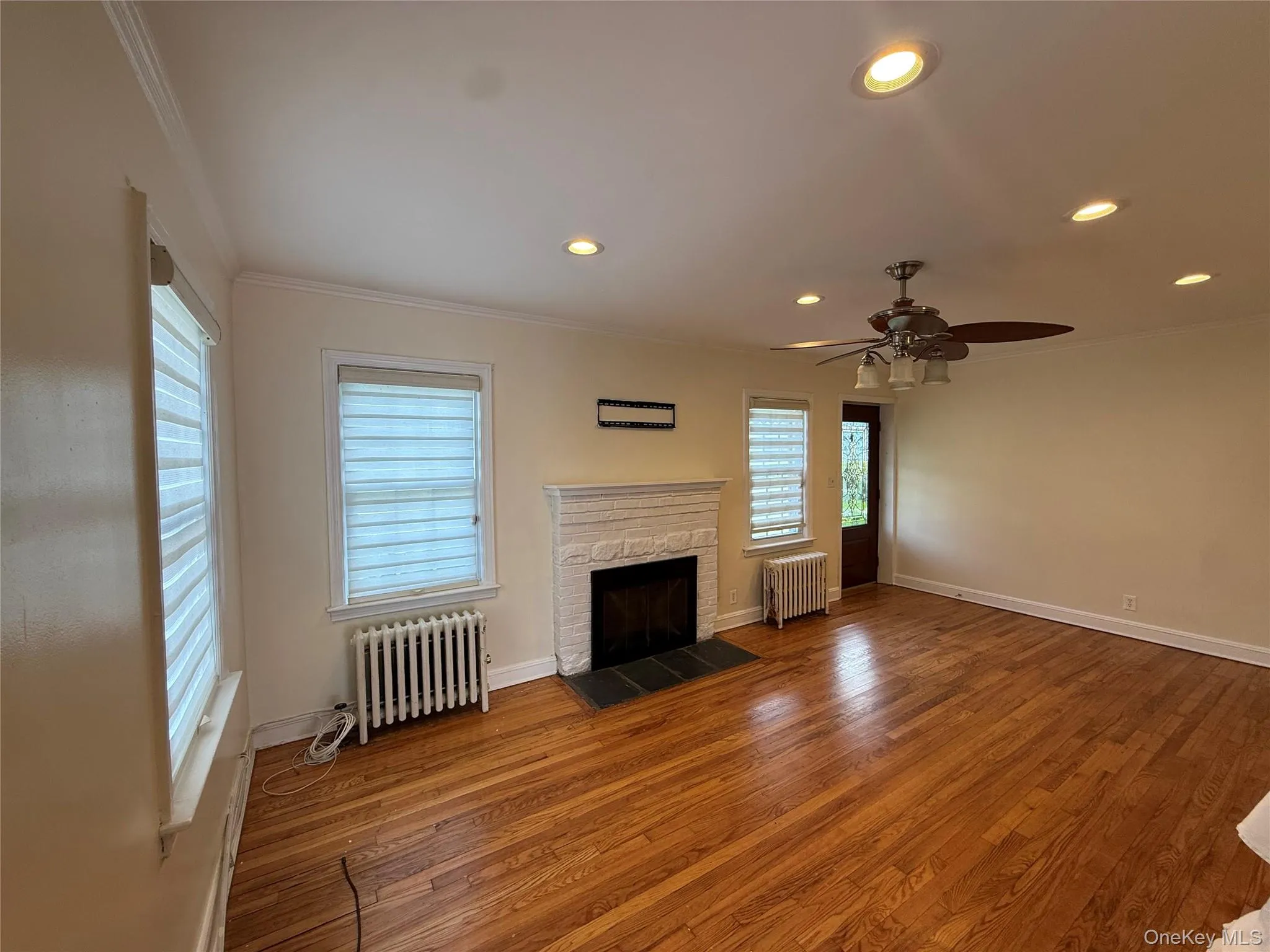 730 Cottage St, Hempstead, NY, 3 Bedrooms Bedrooms, 5 Rooms Rooms,1 BathroomBathrooms,Residential Lease,For Rent,Cottage St,0,1016282 730 Cottage St, Hempstead, NY, 3 Bedrooms Bedrooms, 5 Rooms Rooms,1 BathroomBathrooms,Residential Lease,For Rent,Cottage St,0,1016282