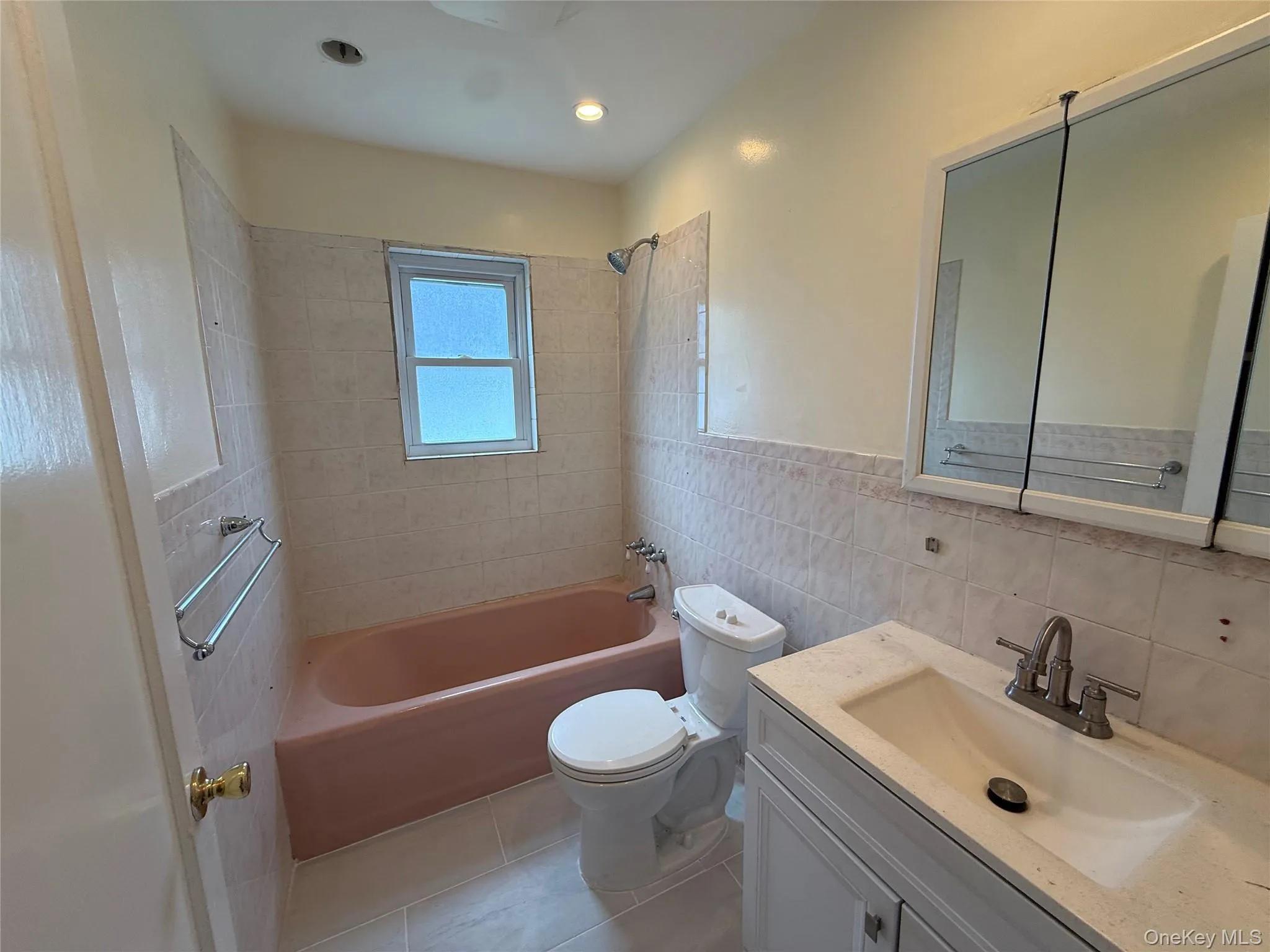 730 Cottage St, Hempstead, NY, 3 Bedrooms Bedrooms, 5 Rooms Rooms,1 BathroomBathrooms,Residential Lease,For Rent,Cottage St,0,1016282 730 Cottage St, Hempstead, NY, 3 Bedrooms Bedrooms, 5 Rooms Rooms,1 BathroomBathrooms,Residential Lease,For Rent,Cottage St,0,1016282