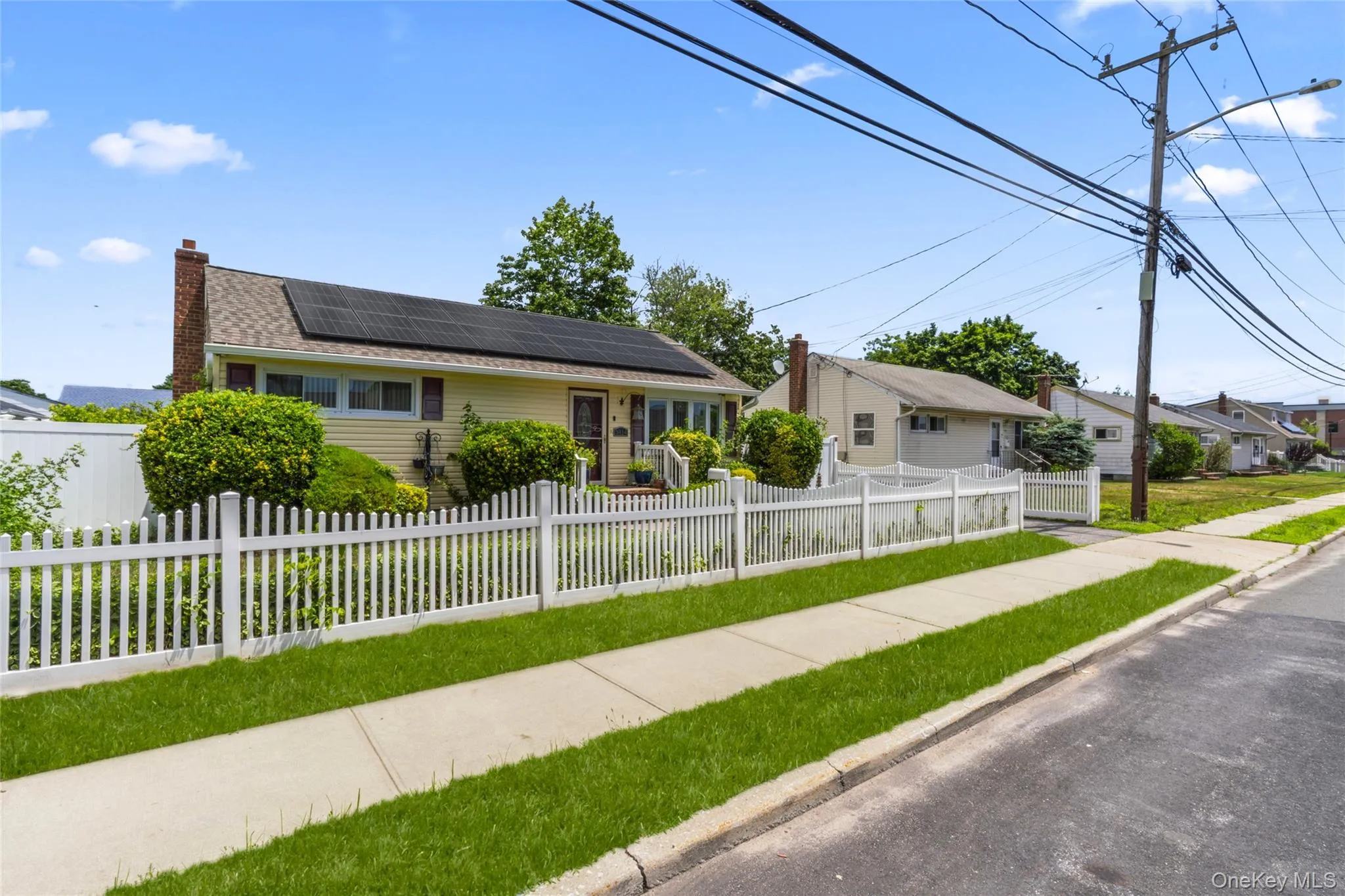 3414 Great Neck Road, Babylon, NY, 3 Bedrooms Bedrooms, 9 Rooms Rooms,1 BathroomBathrooms,Residential,For Rent,Great Neck,0,1016284 3414 Great Neck Road, Babylon, NY, 3 Bedrooms Bedrooms, 9 Rooms Rooms,1 BathroomBathrooms,Residential,For Rent,Great Neck,0,1016284