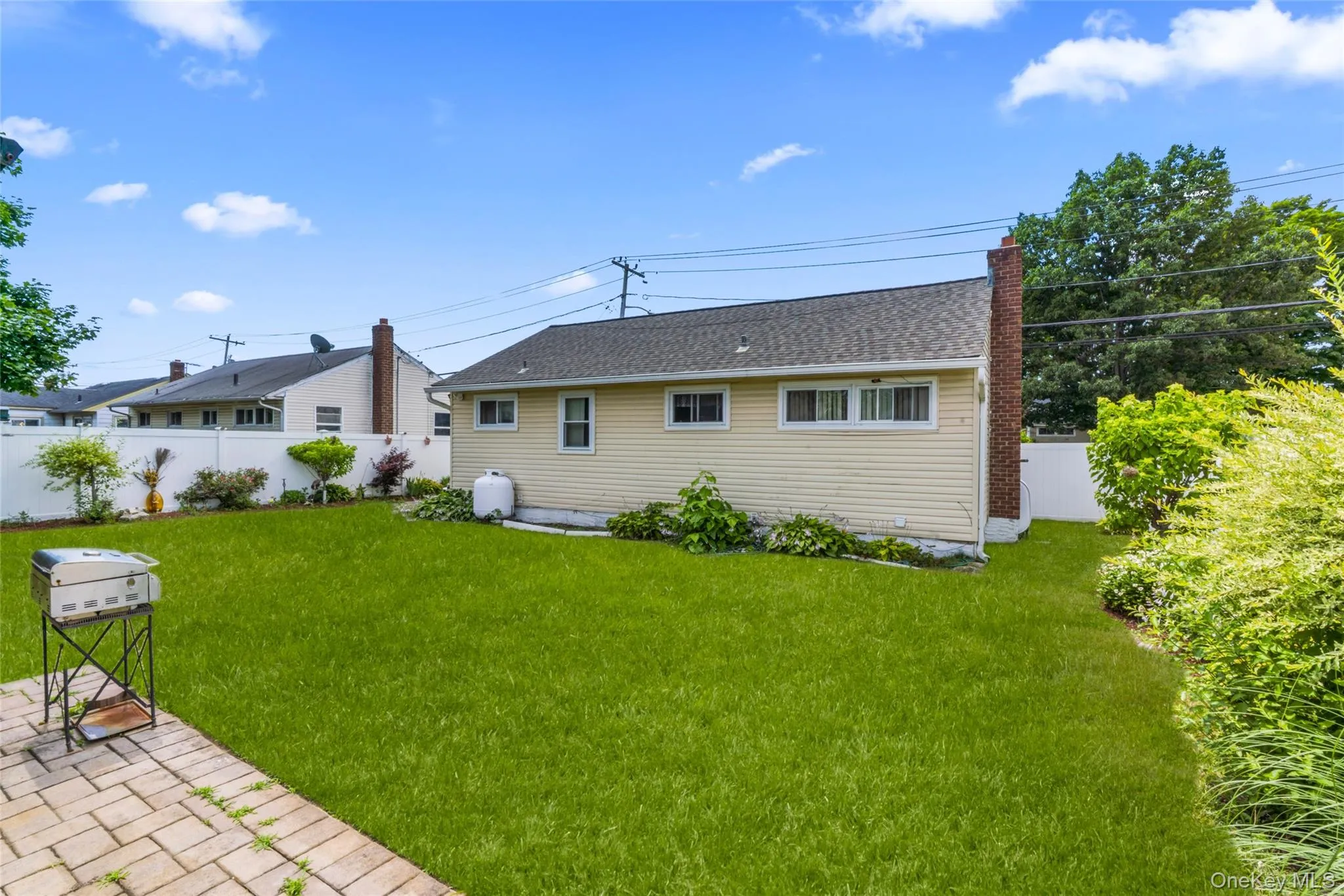 3414 Great Neck Road, Babylon, NY, 3 Bedrooms Bedrooms, 9 Rooms Rooms,1 BathroomBathrooms,Residential,For Rent,Great Neck,0,1016284 3414 Great Neck Road, Babylon, NY, 3 Bedrooms Bedrooms, 9 Rooms Rooms,1 BathroomBathrooms,Residential,For Rent,Great Neck,0,1016284