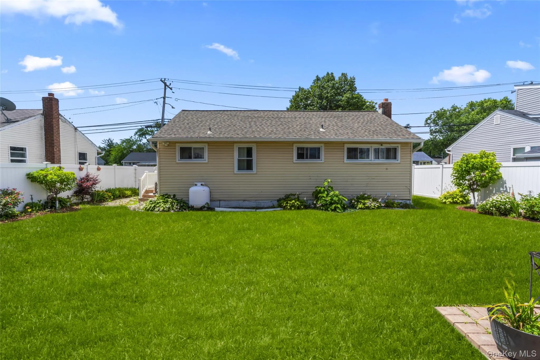 3414 Great Neck Road, Babylon, NY, 3 Bedrooms Bedrooms, 9 Rooms Rooms,1 BathroomBathrooms,Residential,For Rent,Great Neck,0,1016284 3414 Great Neck Road, Babylon, NY, 3 Bedrooms Bedrooms, 9 Rooms Rooms,1 BathroomBathrooms,Residential,For Rent,Great Neck,0,1016284