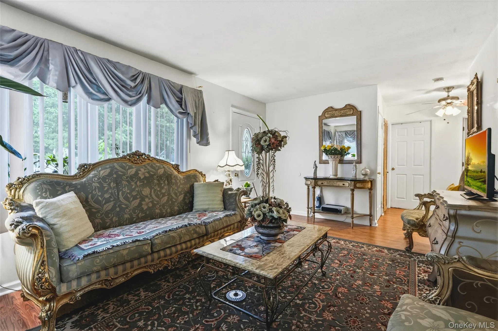 3414 Great Neck Road, Babylon, NY, 3 Bedrooms Bedrooms, 9 Rooms Rooms,1 BathroomBathrooms,Residential,For Rent,Great Neck,0,1016284 3414 Great Neck Road, Babylon, NY, 3 Bedrooms Bedrooms, 9 Rooms Rooms,1 BathroomBathrooms,Residential,For Rent,Great Neck,0,1016284