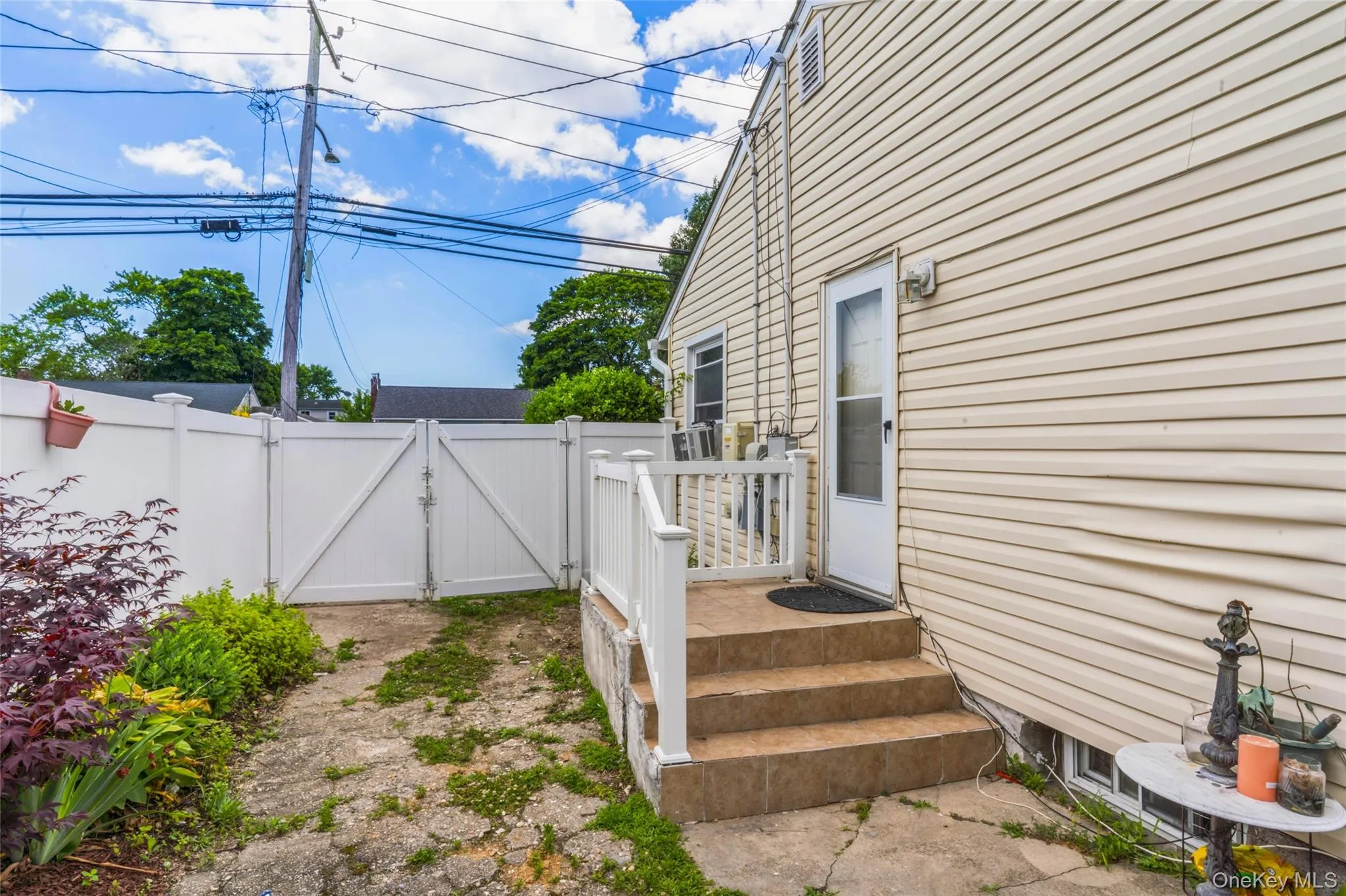 3414 Great Neck Road, Babylon, NY, 3 Bedrooms Bedrooms, 9 Rooms Rooms,1 BathroomBathrooms,Residential,For Rent,Great Neck,0,1016284 3414 Great Neck Road, Babylon, NY, 3 Bedrooms Bedrooms, 9 Rooms Rooms,1 BathroomBathrooms,Residential,For Rent,Great Neck,0,1016284
