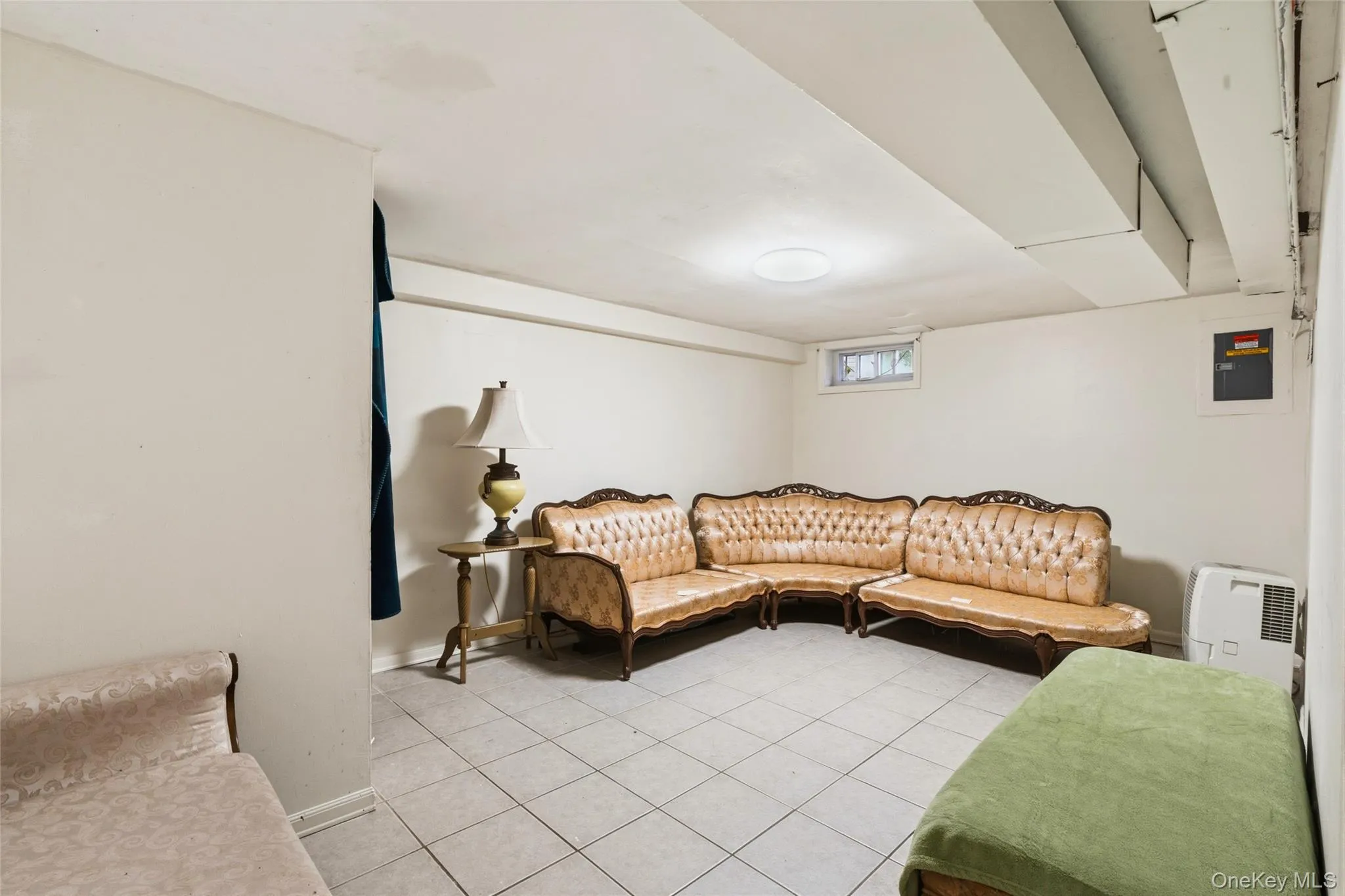 3414 Great Neck Road, Babylon, NY, 3 Bedrooms Bedrooms, 9 Rooms Rooms,1 BathroomBathrooms,Residential,For Rent,Great Neck,0,1016284 3414 Great Neck Road, Babylon, NY, 3 Bedrooms Bedrooms, 9 Rooms Rooms,1 BathroomBathrooms,Residential,For Rent,Great Neck,0,1016284