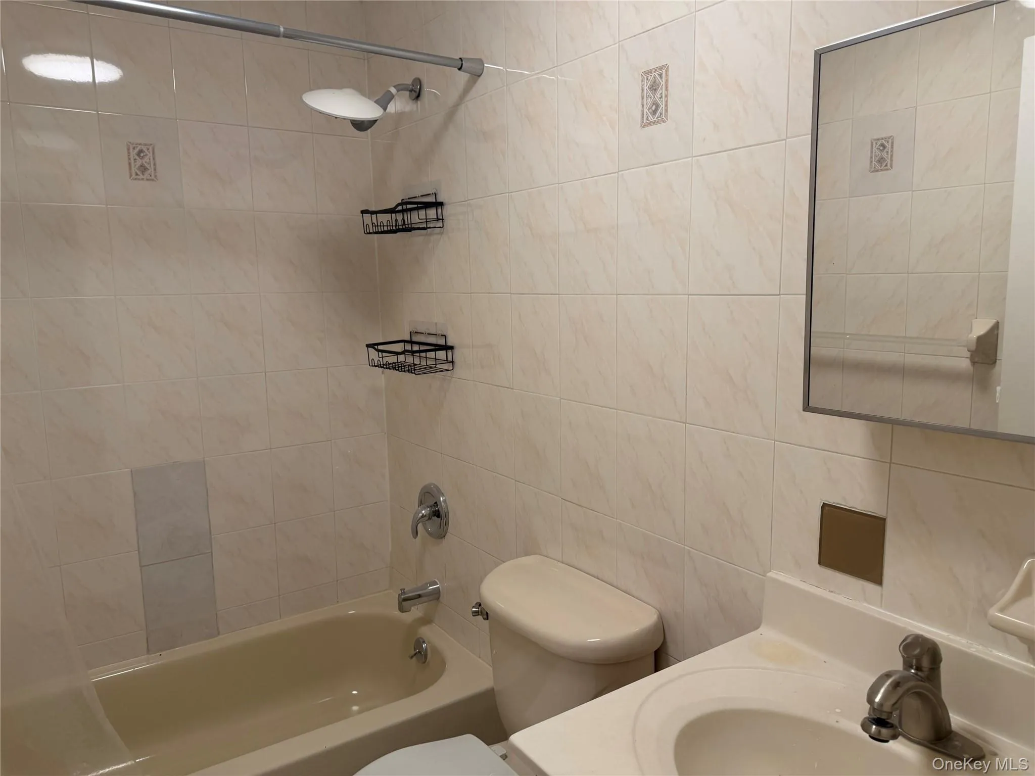 6507 Jay Avenue, New York, NY, 3 Bedrooms Bedrooms, 5 Rooms Rooms,1 BathroomBathrooms,Residential Lease,For Rent,Jay,0,1016286 6507 Jay Avenue, New York, NY, 3 Bedrooms Bedrooms, 5 Rooms Rooms,1 BathroomBathrooms,Residential Lease,For Rent,Jay,0,1016286