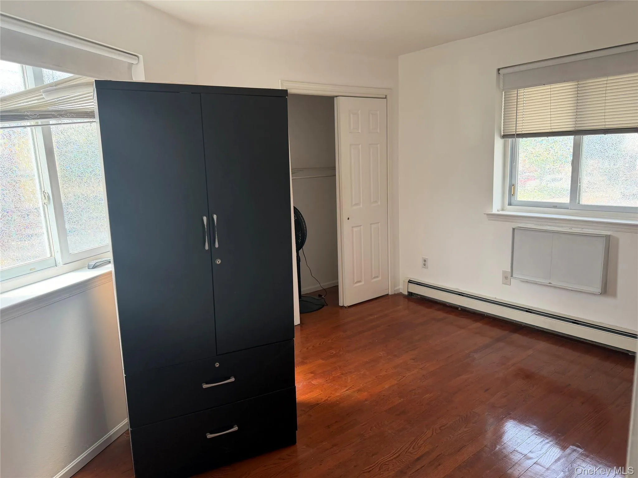 6507 Jay Avenue, New York, NY, 3 Bedrooms Bedrooms, 5 Rooms Rooms,1 BathroomBathrooms,Residential Lease,For Rent,Jay,0,1016286 6507 Jay Avenue, New York, NY, 3 Bedrooms Bedrooms, 5 Rooms Rooms,1 BathroomBathrooms,Residential Lease,For Rent,Jay,0,1016286