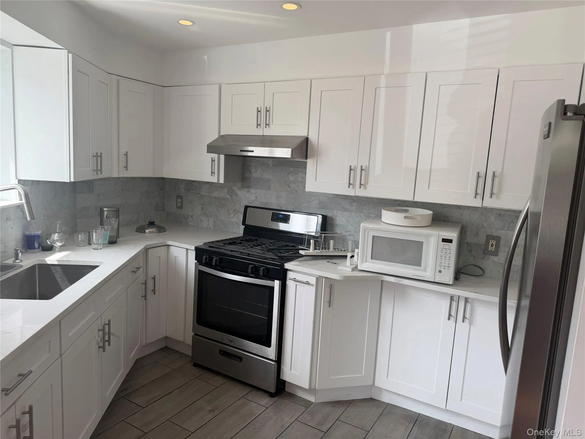 6507 Jay Avenue, New York, NY, 3 Bedrooms Bedrooms, 5 Rooms Rooms,1 BathroomBathrooms,Residential Lease,For Rent,Jay,0,1016286 6507 Jay Avenue, New York, NY, 3 Bedrooms Bedrooms, 5 Rooms Rooms,1 BathroomBathrooms,Residential Lease,For Rent,Jay,0,1016286