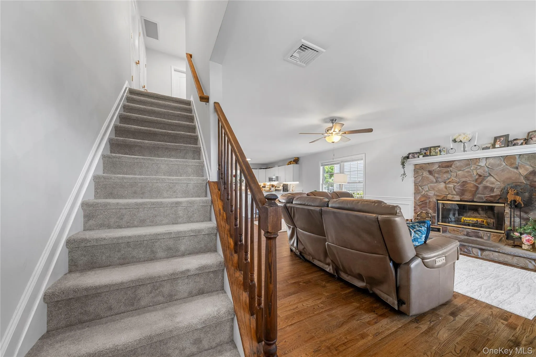 39 Seymour Drive, Brookhaven, NY, 3 Bedrooms Bedrooms, 6 Rooms Rooms,2 BathroomsBathrooms,Residential Lease,For Rent,Seymour,0,KEY1016289 39 Seymour Drive, Brookhaven, NY, 3 Bedrooms Bedrooms, 6 Rooms Rooms,2 BathroomsBathrooms,Residential Lease,For Rent,Seymour,0,KEY1016289