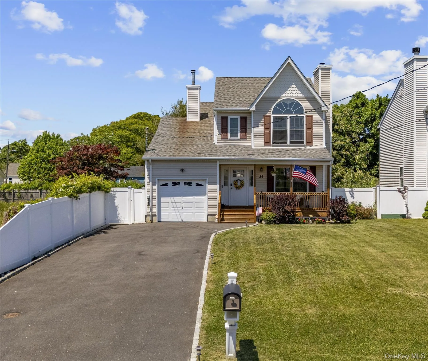 39 Seymour Drive, Brookhaven, NY, 3 Bedrooms Bedrooms, 6 Rooms Rooms,2 BathroomsBathrooms,Residential Lease,For Rent,Seymour,0,KEY1016289 39 Seymour Drive, Brookhaven, NY, 3 Bedrooms Bedrooms, 6 Rooms Rooms,2 BathroomsBathrooms,Residential Lease,For Rent,Seymour,0,KEY1016289